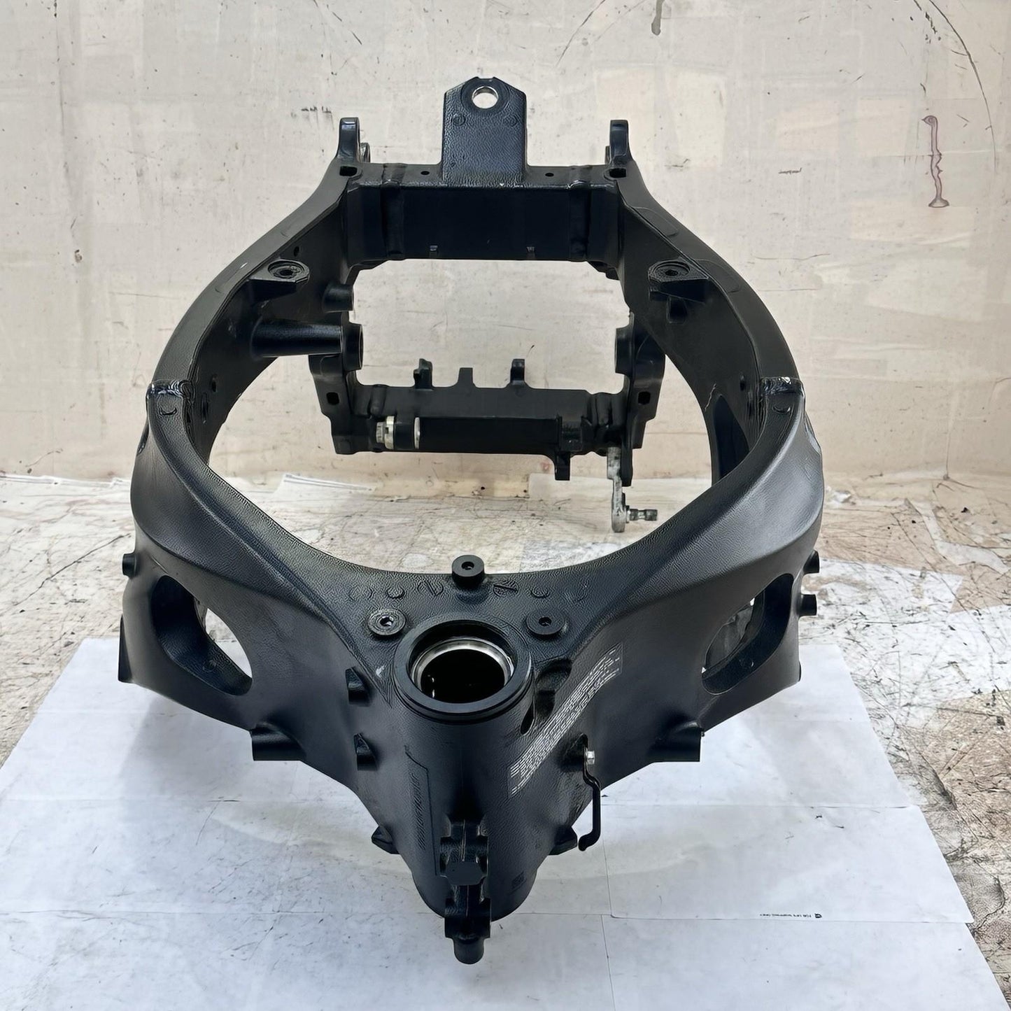 2011 - 2022 SUZUKI GSXR 600 GSXR 750 MAIN FRAME BODY CHASSIS *DAMAGED/READ DISC*