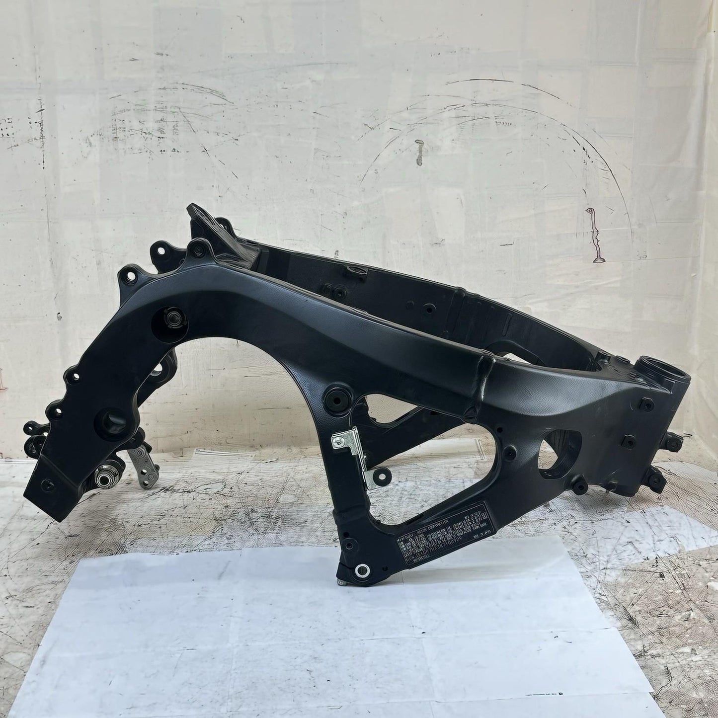 2011 - 2022 SUZUKI GSXR 600 GSXR 750 MAIN FRAME BODY CHASSIS *DAMAGED/READ DISC*