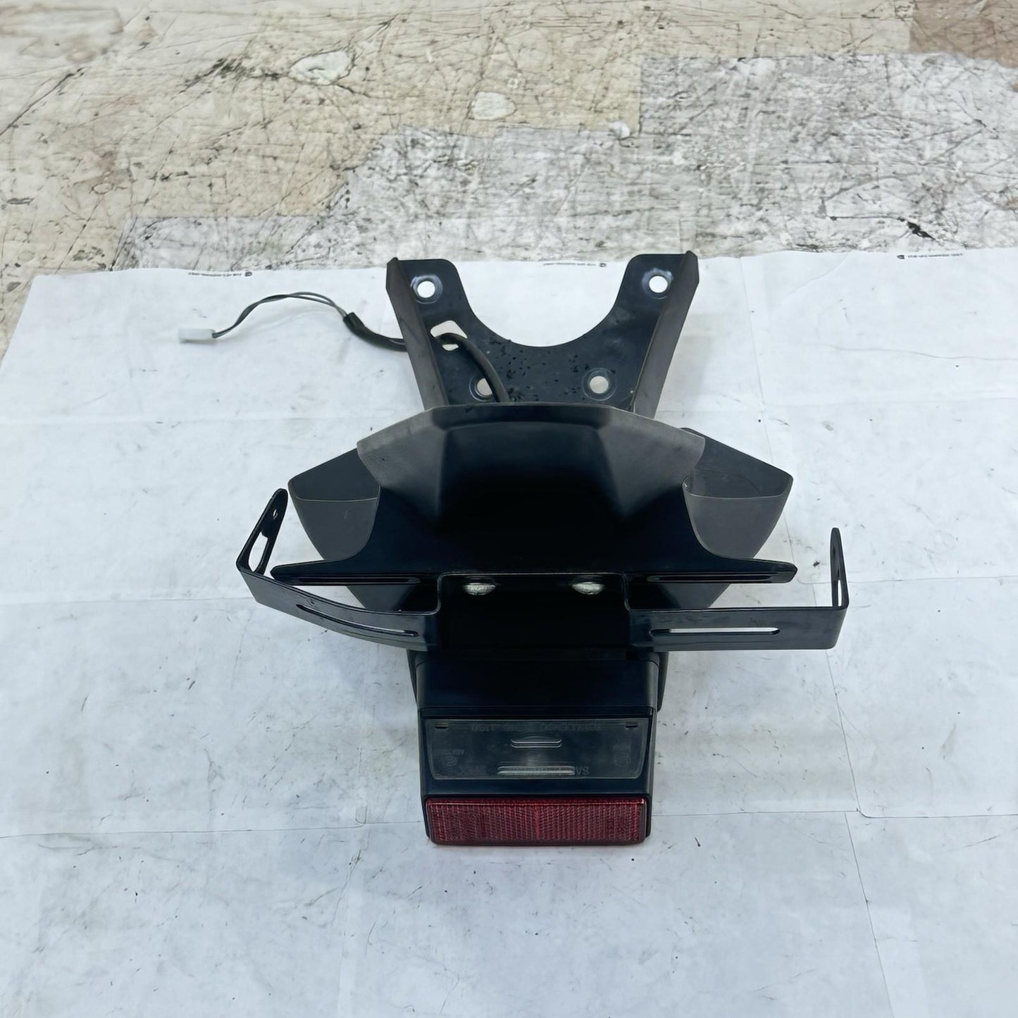 2011 - 2022 SUZUKI GSXR 600 GSXR 750 REAR FENDER BACK PLATE LIGHT MOUNT BRACKET