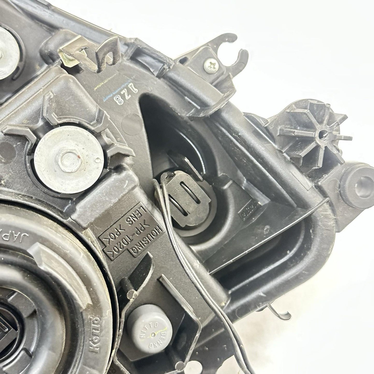 2011 - 2022 SUZUKI GSXR 600 GSXR 750 HEADLIGHT FRONT LAMP LIGHT STOCK OEM