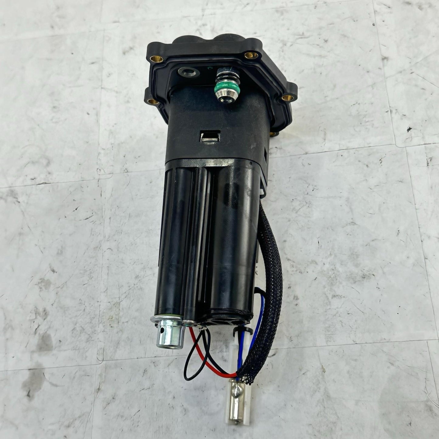 2016 - 2019 DUCATI 959 PANIGALE FUEL PUMP GAS SENDER UNIT PETROL BOLTS STOCK OEM