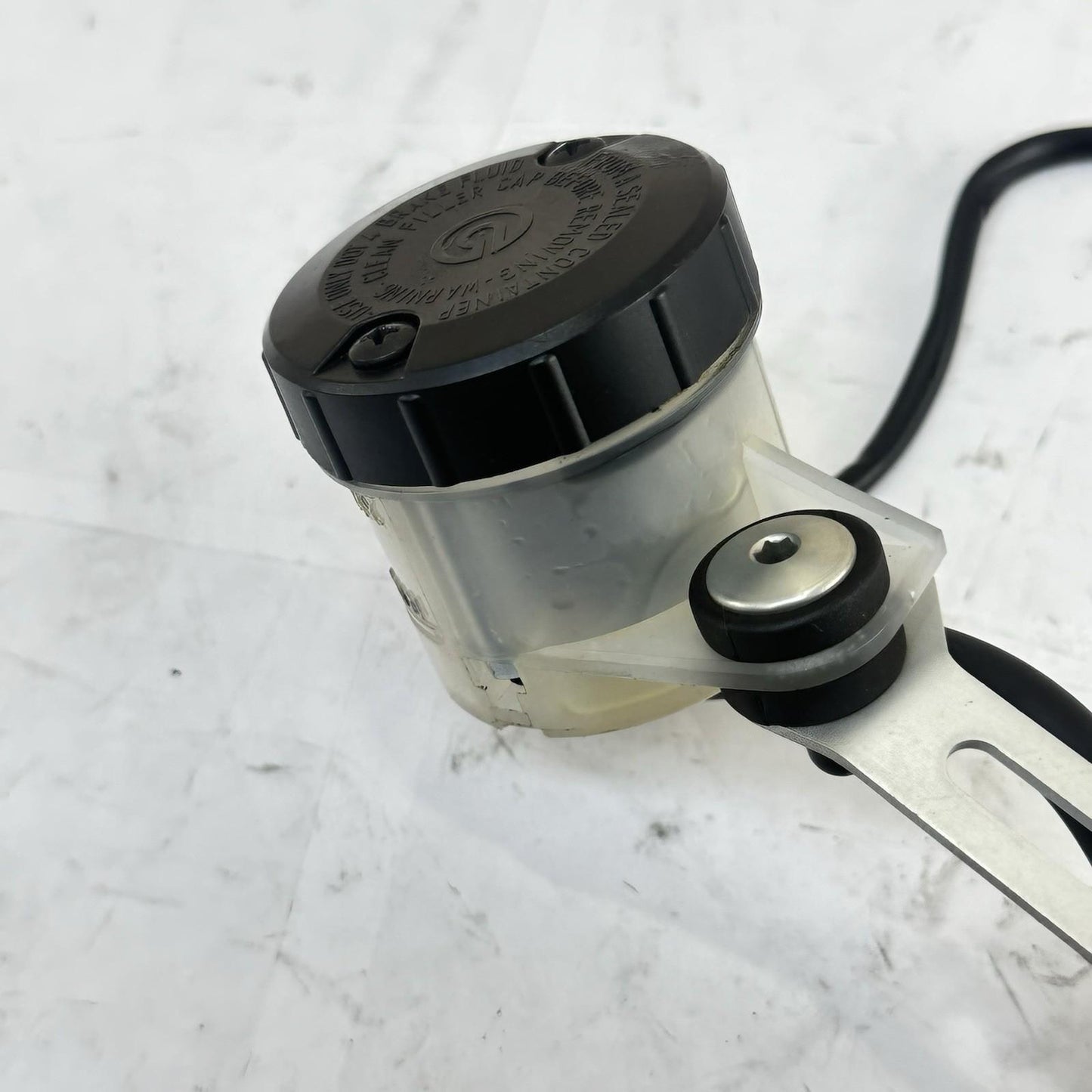 2016 - 2019 DUCATI 959 PANIGALE FRONT MASTER CYLINDER BRAKE RESERVOIR *SCUFFED*