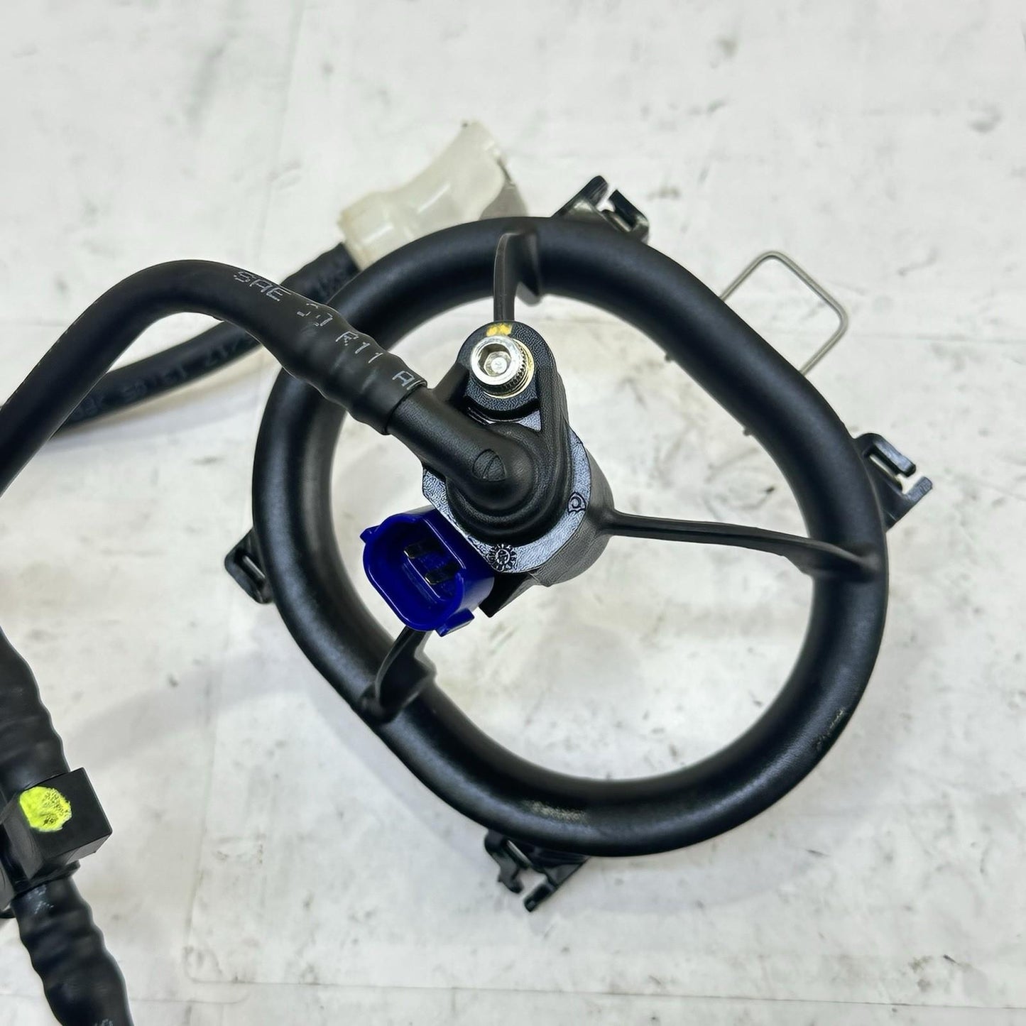2016 - 2019 DUCATI 959 PANIGALE FUEL INJECTORS THROTTLE BODY GAS SENDING STOCK