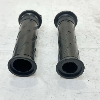 2016 - 2019 DUCATI 959 PANIGALE HANDLE BAR GRIPS LEFT RIGHT SET BLACK STOCK OEM