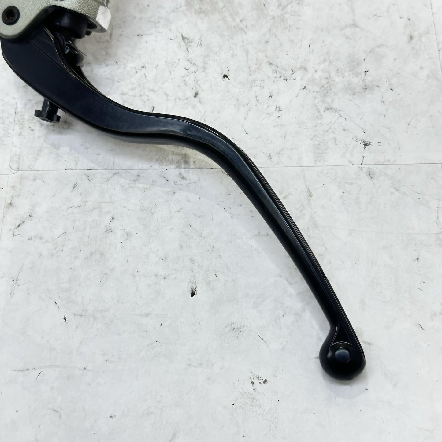 2016 - 2019 DUCATI 959 PANIGALE CLUTCH MASTER CYLINDER RESERVOIR LEFT LEVER