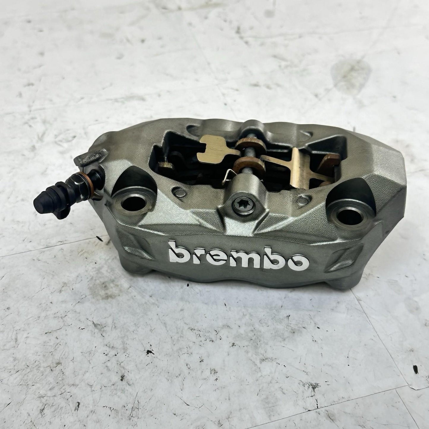 2016 - 2019 DUCATI 959 PANIGALE FRONT BRAKE CALIPERS PADS SET BREMBO *SCUFFED*