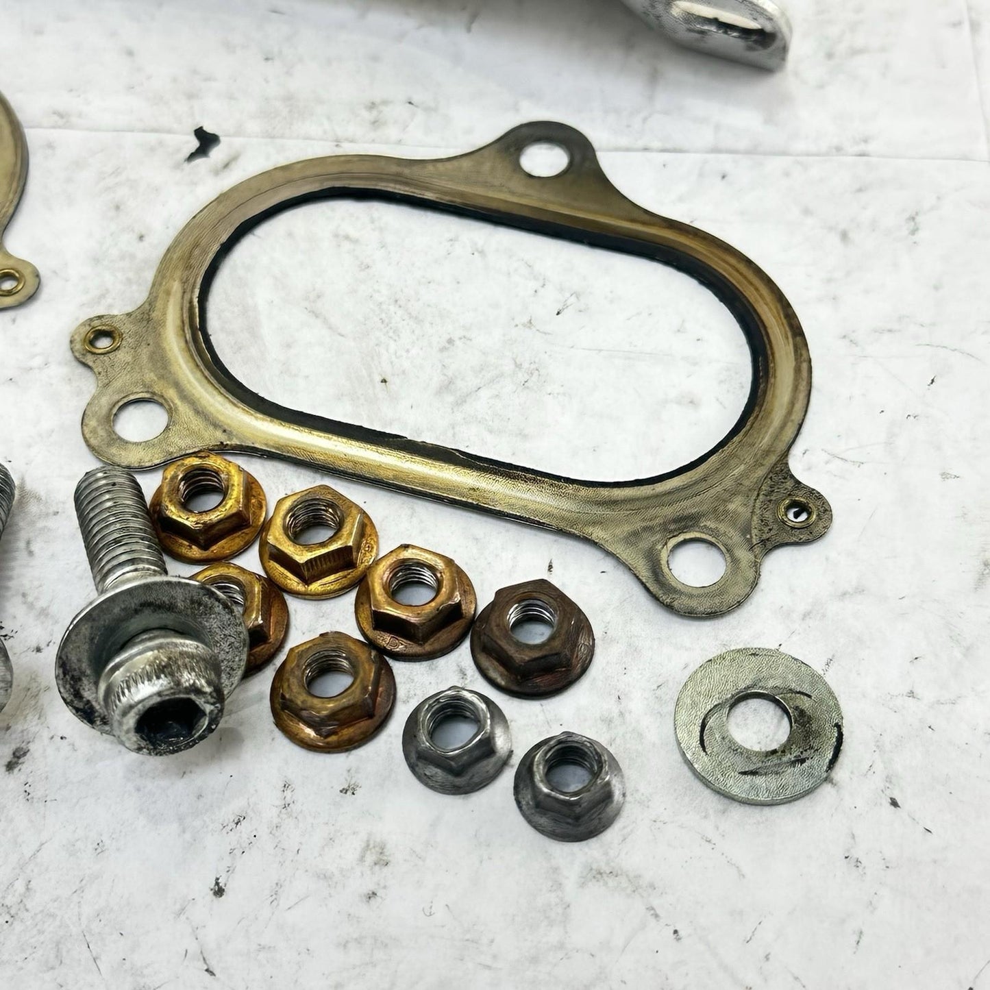2016 - 2019 DUCATI 959 PANIGALE EXHAUST MUFFLER BRACKET MOUNTING BOLTS HARDWARE