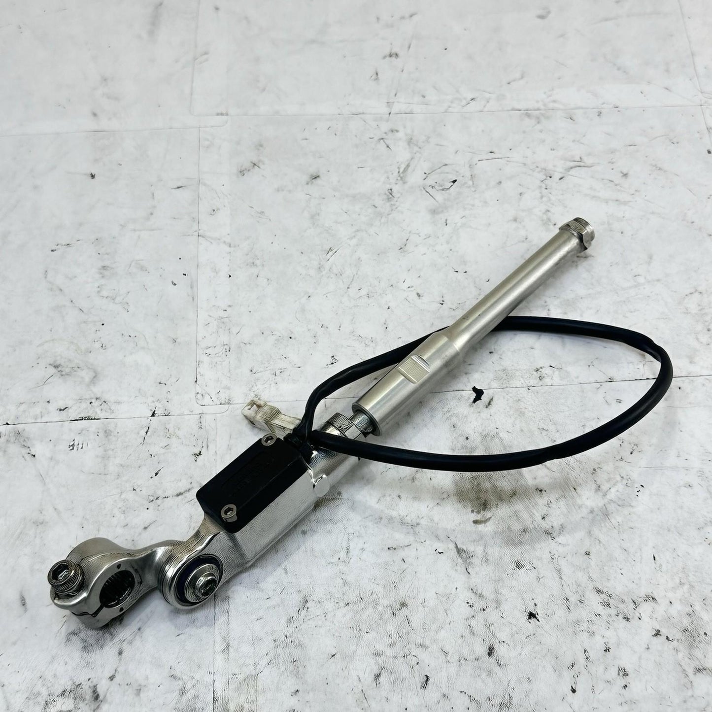 2016 - 2019 DUCATI 959 PANIGALE QUICK SHIFTER GEAR CHANGE LINKAGE SENSOR STOCK