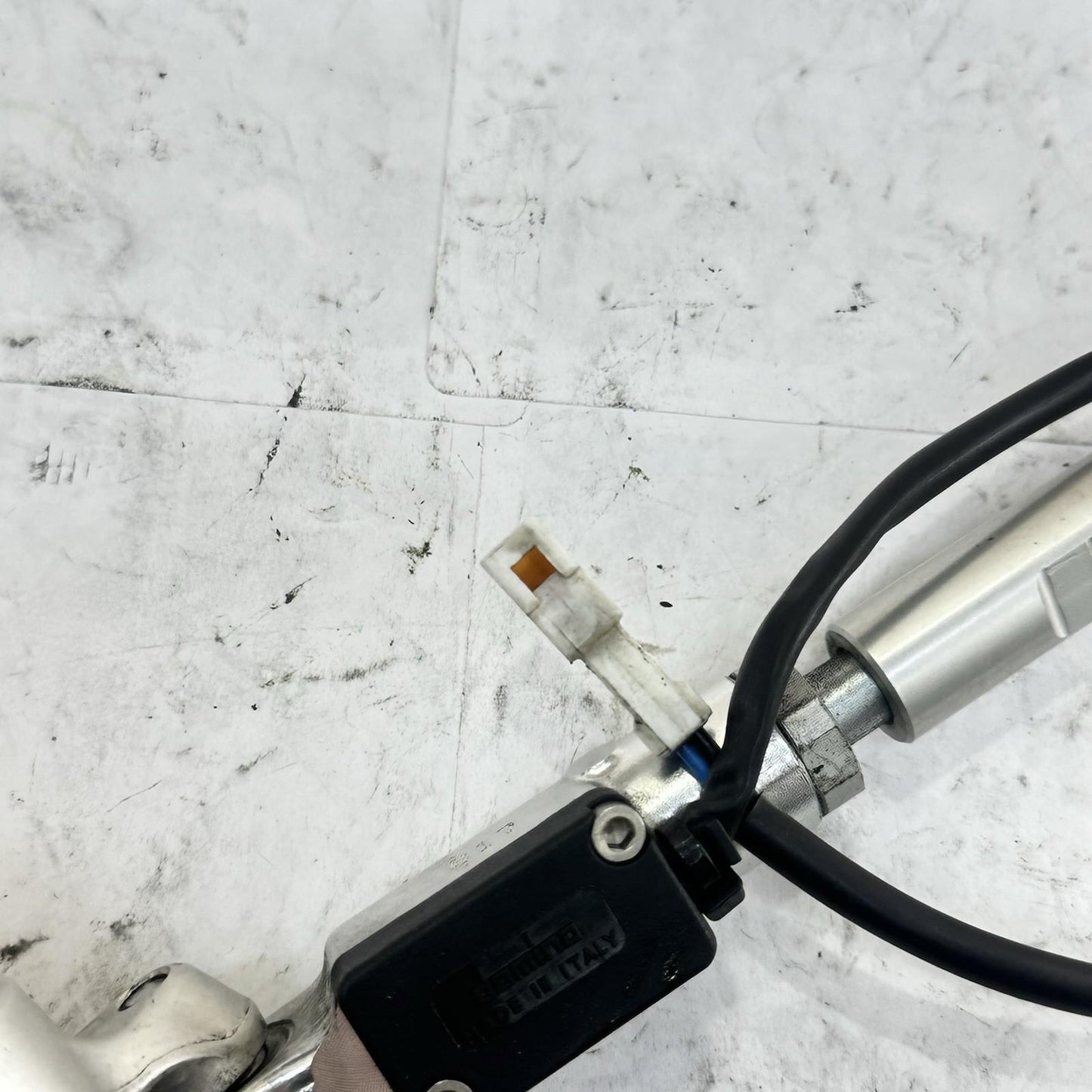 2016 - 2019 DUCATI 959 PANIGALE QUICK SHIFTER GEAR CHANGE LINKAGE SENSOR STOCK