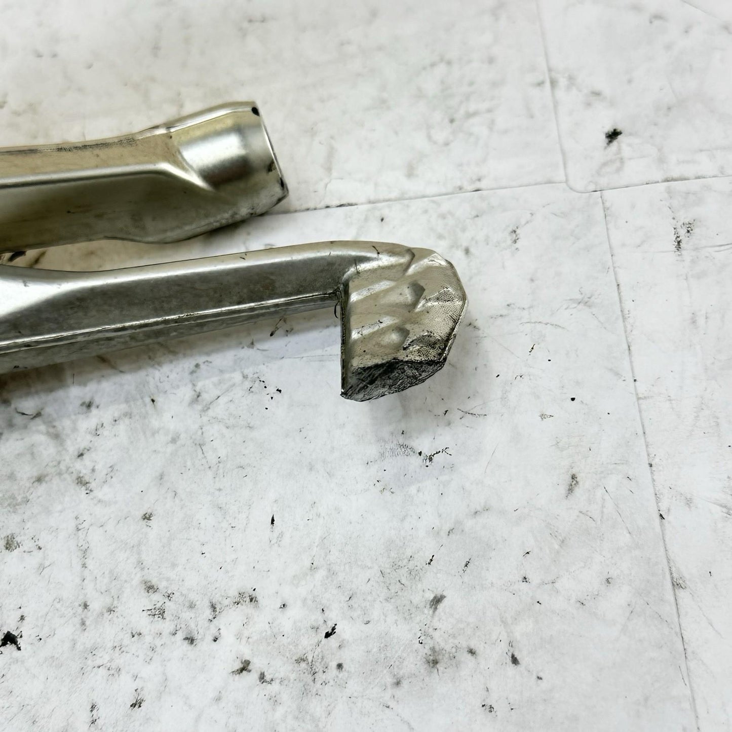 2016 - 2019 DUCATI 959 PANIGALE REARSET BRAKE SHIFTER DRIVER FOOT PEDAL *DAMAGE*