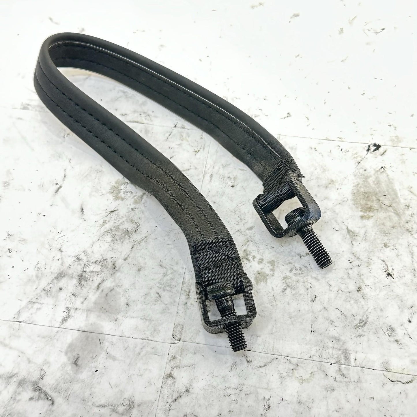 2016 - 2019 DUCATI 959 PANIGALE SEAT STRAP HANDLE PILLION BOLTS HARDWARE STOCK