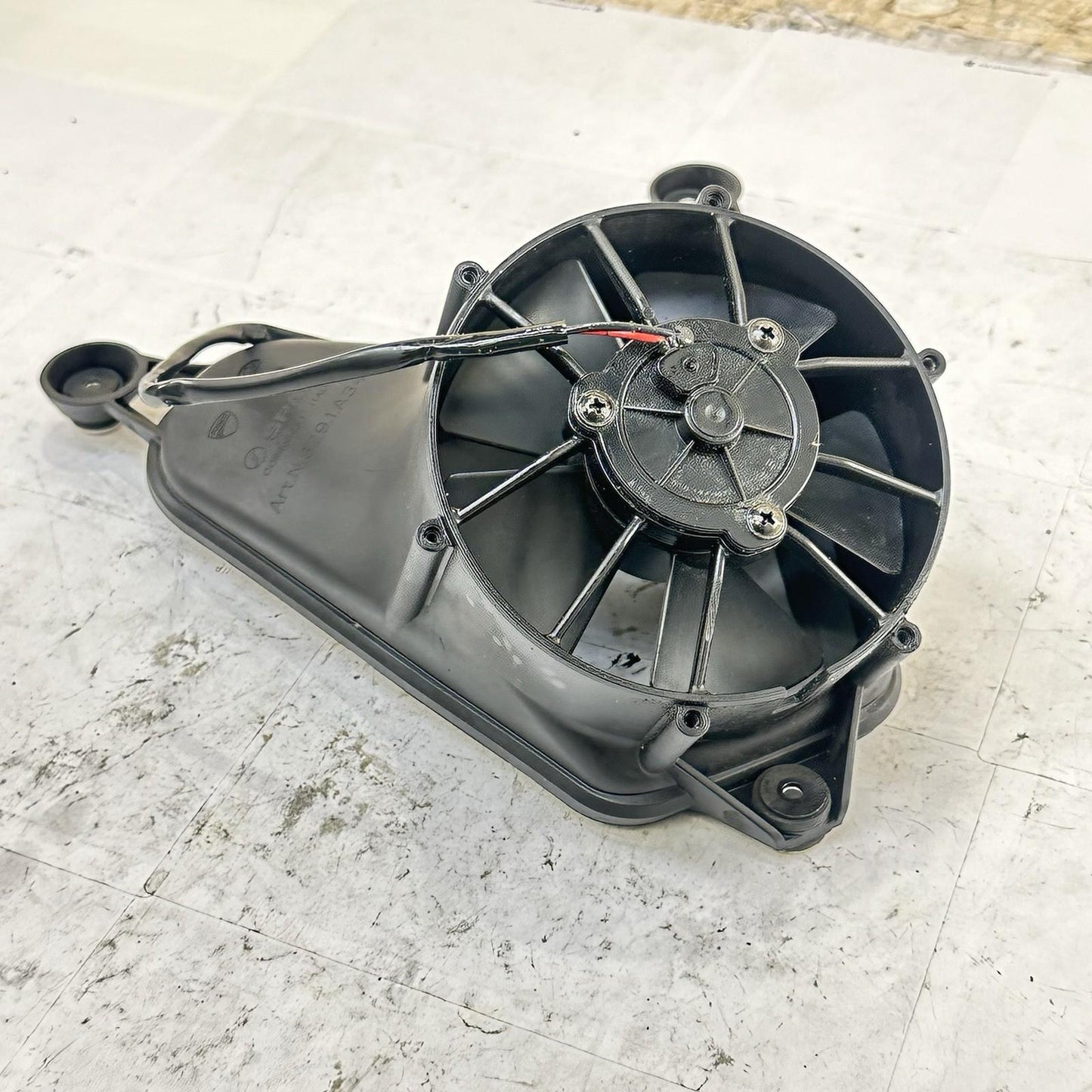 2016 - 2019 DUCATI 959 PANIGALE RADIATOR FAN ENGINE COOLING MOTOR COOLER STOCK