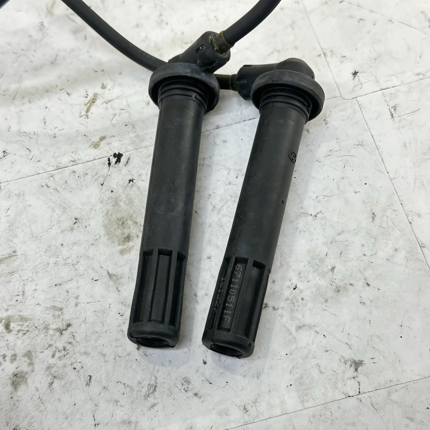 2016 - 2019 DUCATI 959 PANIGALE IGNITION COILS SPARK PLUG CAPS STICKS SET STOCK