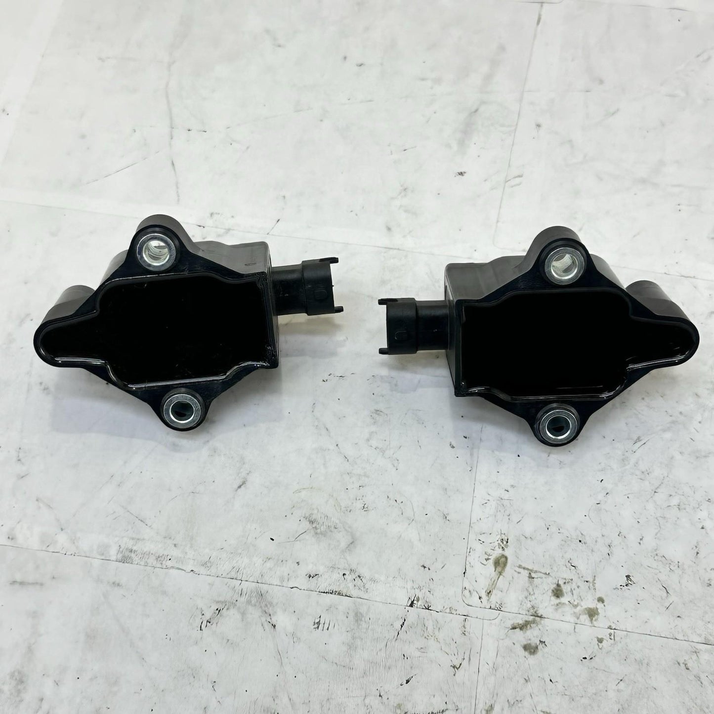 2016 - 2019 DUCATI 959 PANIGALE IGNITION COILS SPARK PLUG CAPS STICKS SET STOCK