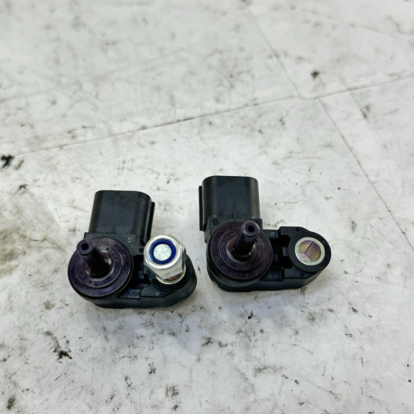 2016 - 2019 DUCATI 959 PANIGALE MAP SENSORS AIR PRESSURE SWITCHES SET STOCK OEM