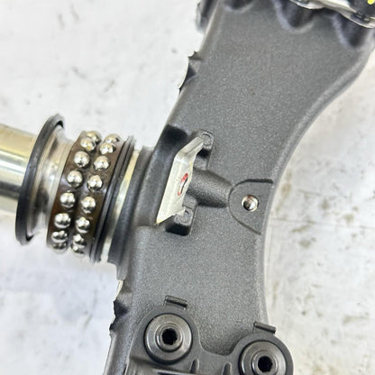2016 - 2019 DUCATI 959 PANIGALE LOWER TRIPLE TREE STEERING STEM BEARING *DAMAGE*