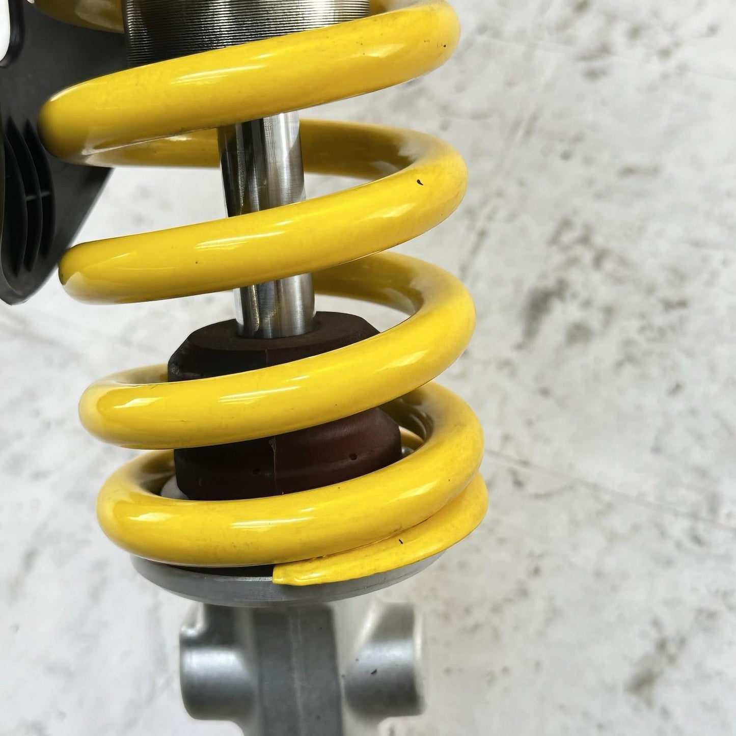 2016 - 2019 DUCATI 959 PANIGALE REAR SHOCK BACK SUSPENSION ABSORBER YELLOW STOCK