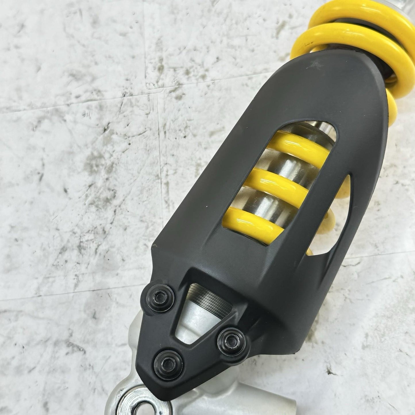 2016 - 2019 DUCATI 959 PANIGALE REAR SHOCK BACK SUSPENSION ABSORBER YELLOW STOCK