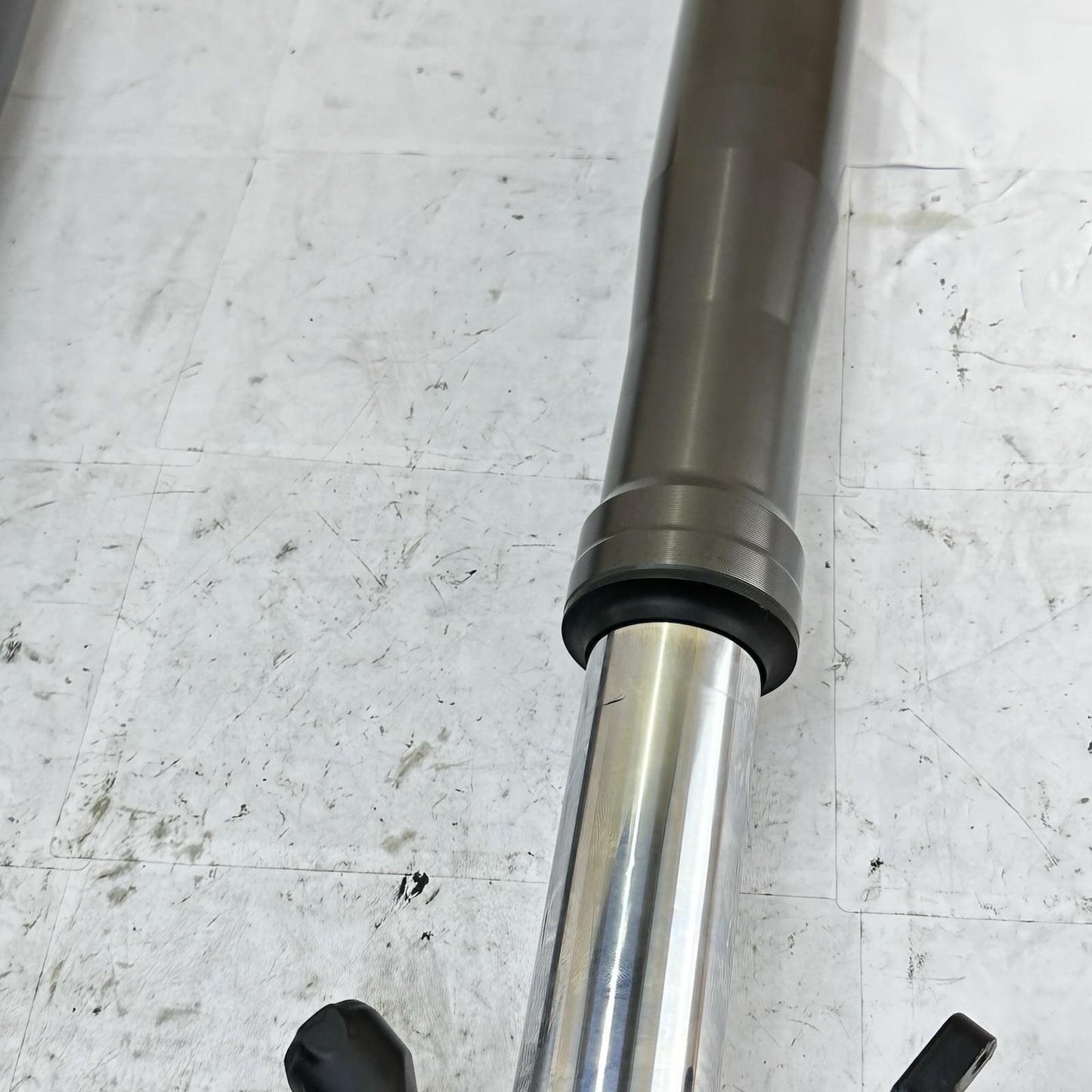 2016 - 2019 DUCATI 959 PANIGALE FRONT FORKS SUSPENSION TUBES SHOCKS *SCUFFED*