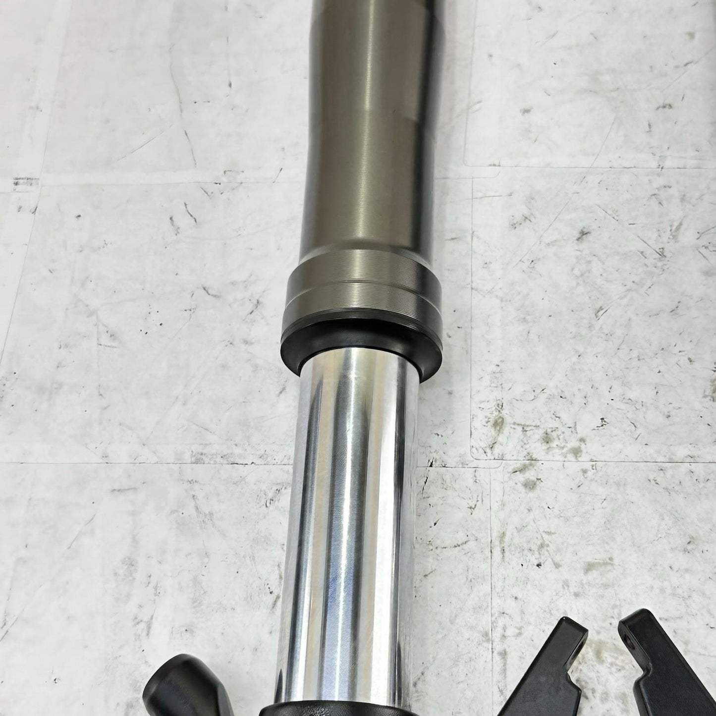 2016 - 2019 DUCATI 959 PANIGALE FRONT FORKS SUSPENSION TUBES SHOCKS *SCUFFED*