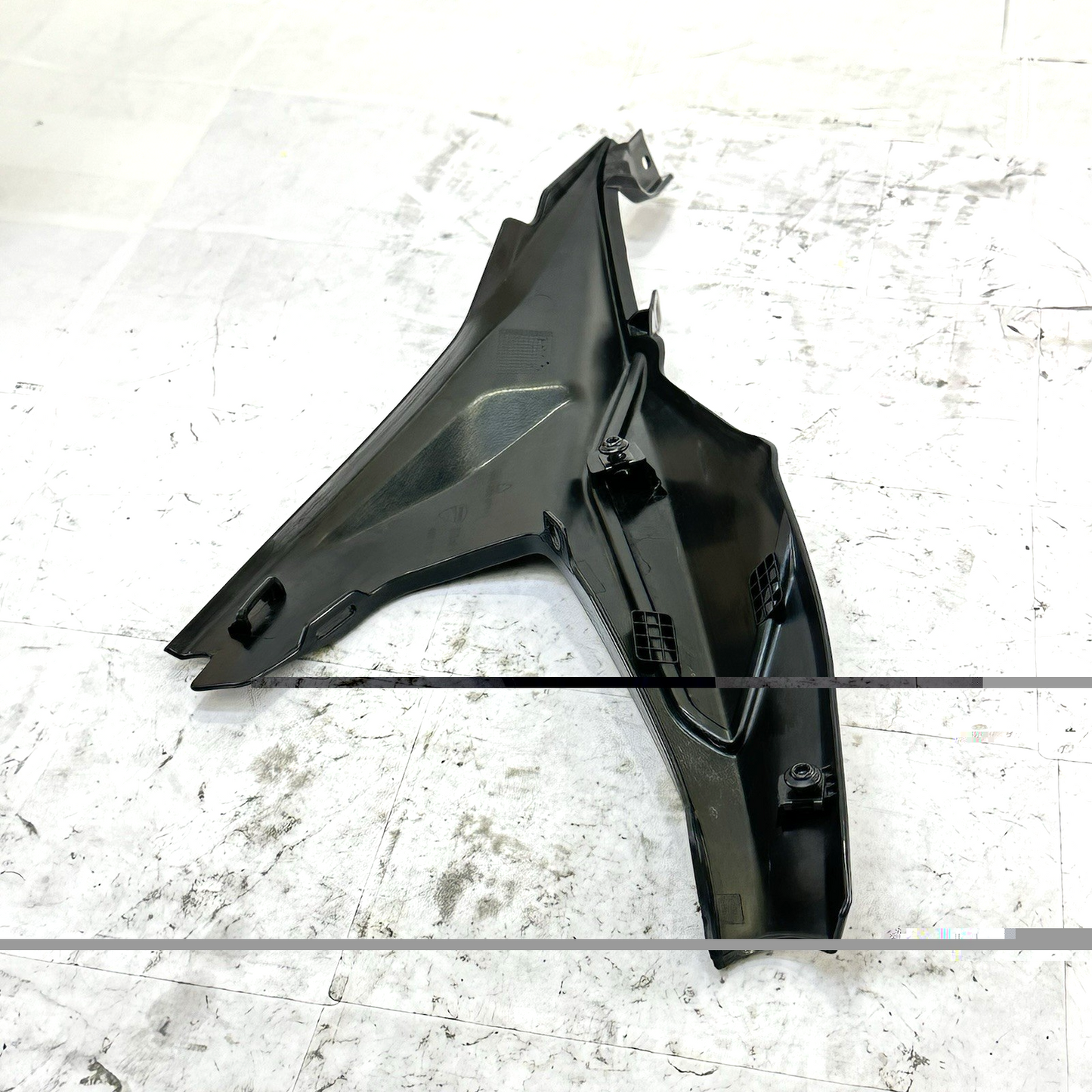 2016 - 2019 DUCATI 959 PANIGALE LEFT SIDE FAIRING COWL TRIM PANEL PLASTIC BLACK