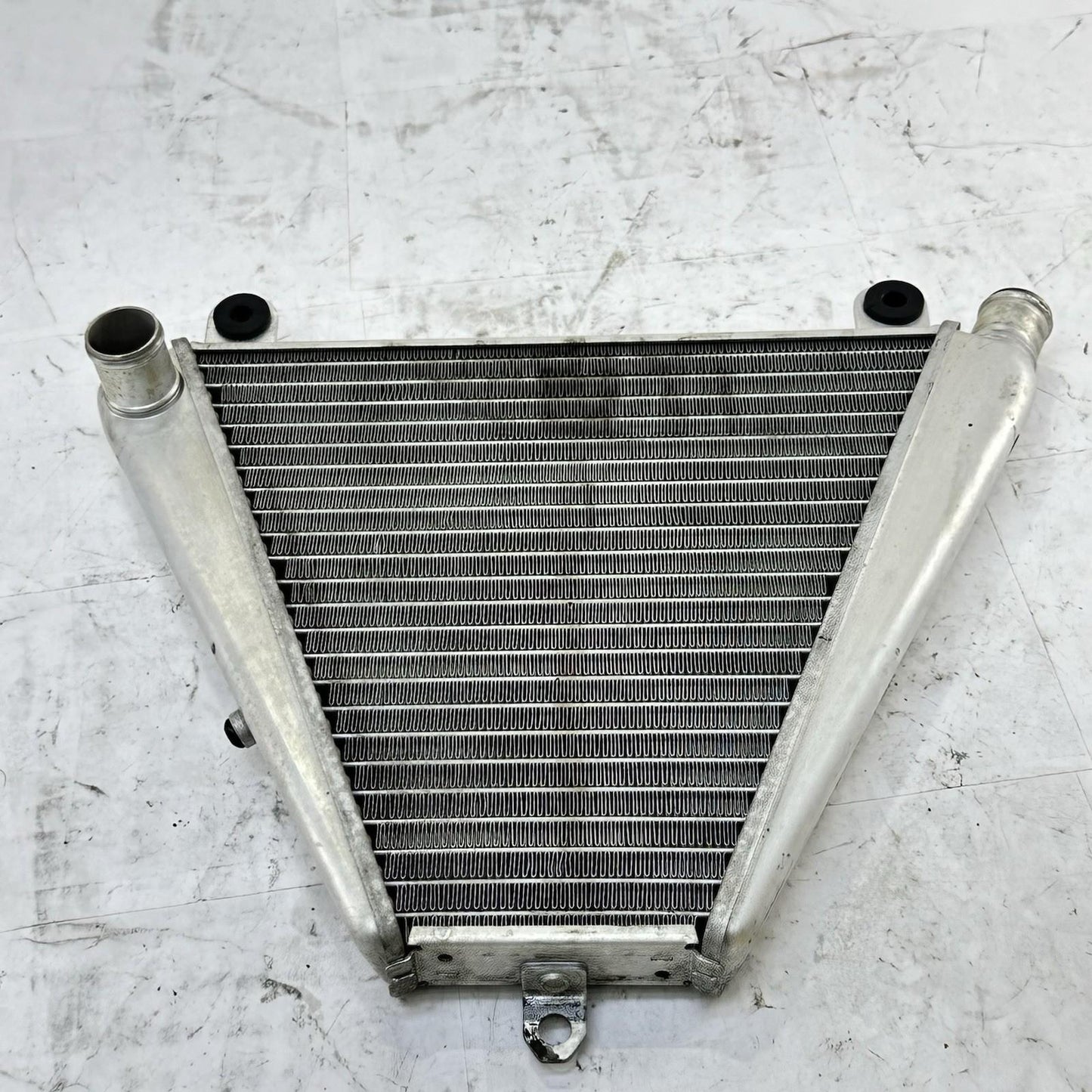 2016 - 2019 DUCATI 959 PANIGALE LOWER RADIATOR ENGINE MOTOR OIL COOLER STOCK OEM