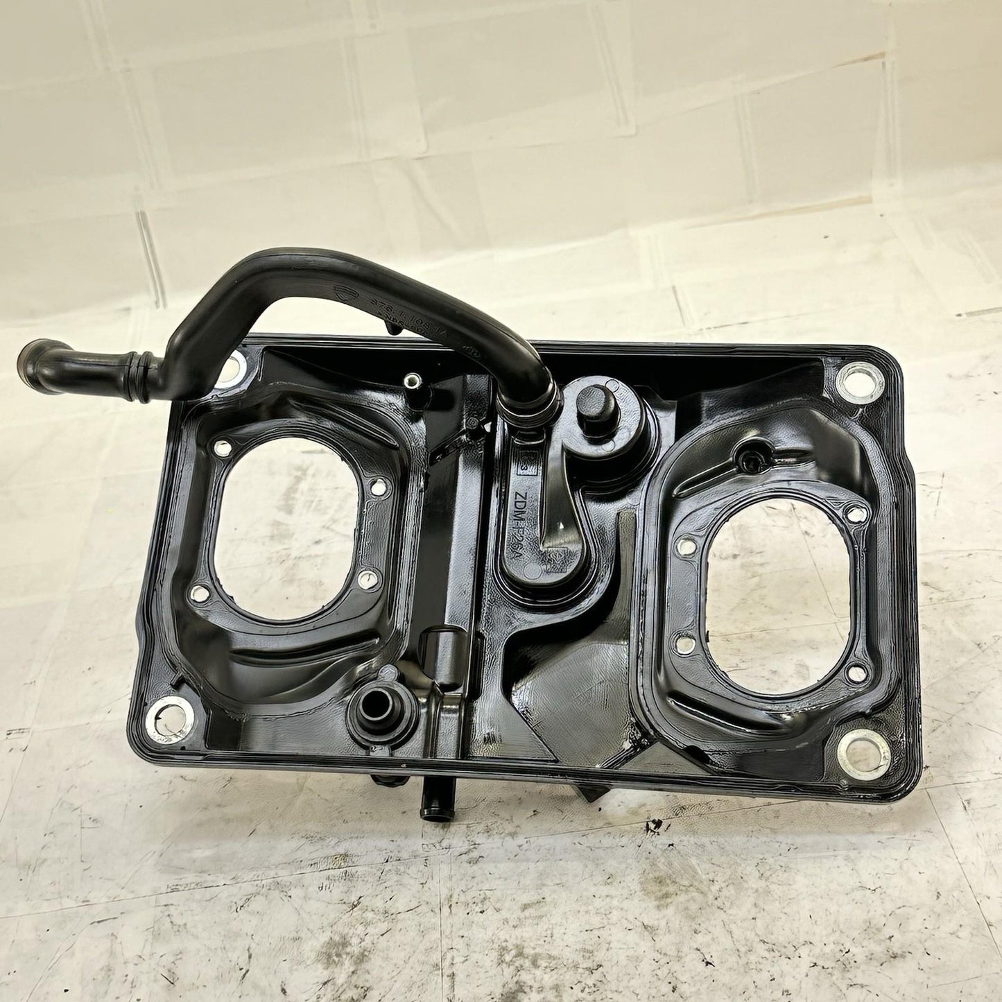 2016 - 2019 DUCATI 959 PANIGALE AIRBOX THROTTLE BODIES BASE AIR VALVE SOLENOID