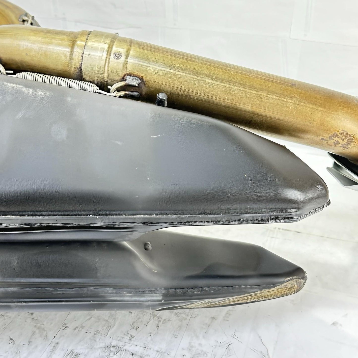 2016 - 2019 DUCATI 959 PANIGALE EXHAUST MUFFLER HEADER PIPES MANIFOLD *SCUFFED*
