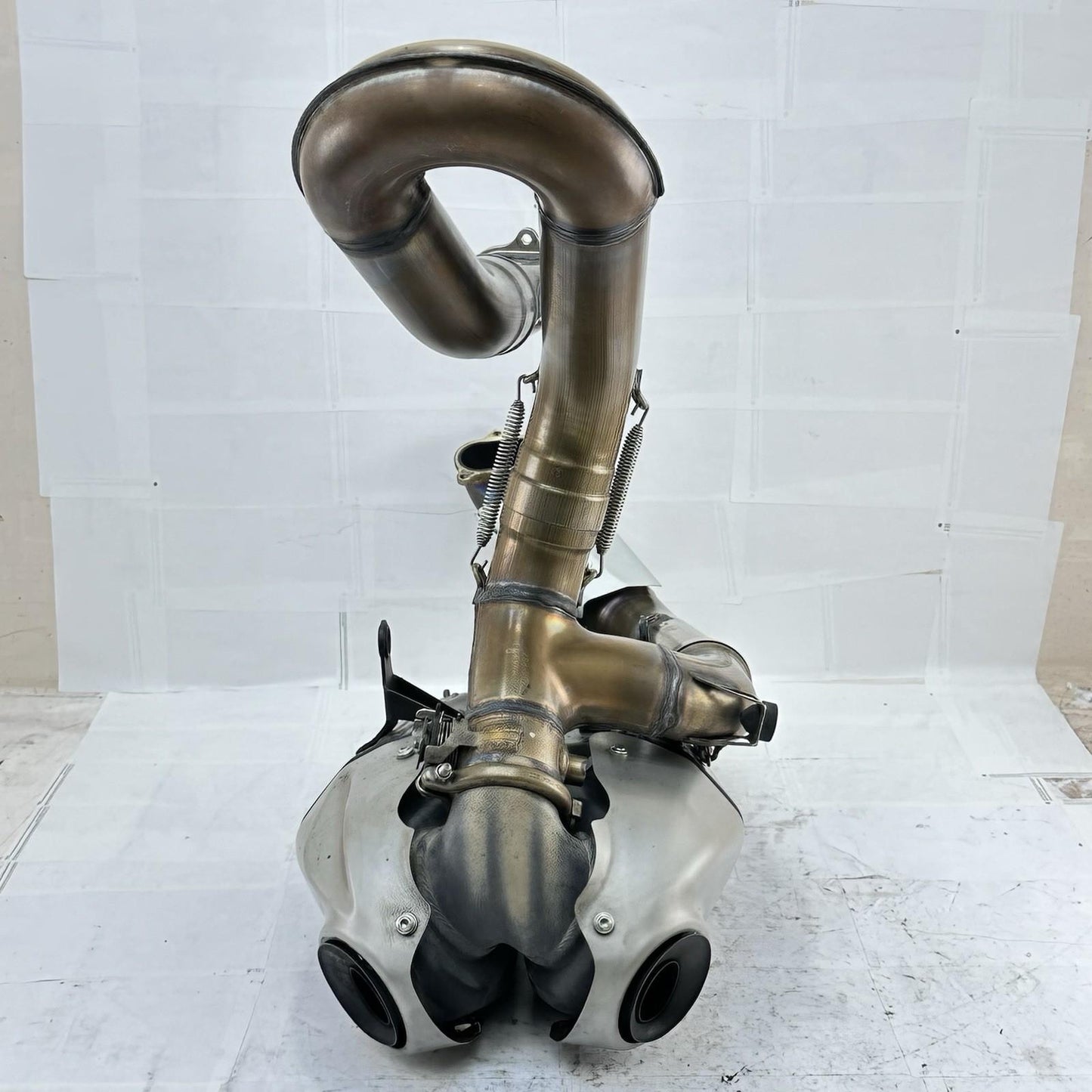2016 - 2019 DUCATI 959 PANIGALE EXHAUST MUFFLER HEADER PIPES MANIFOLD *SCUFFED*