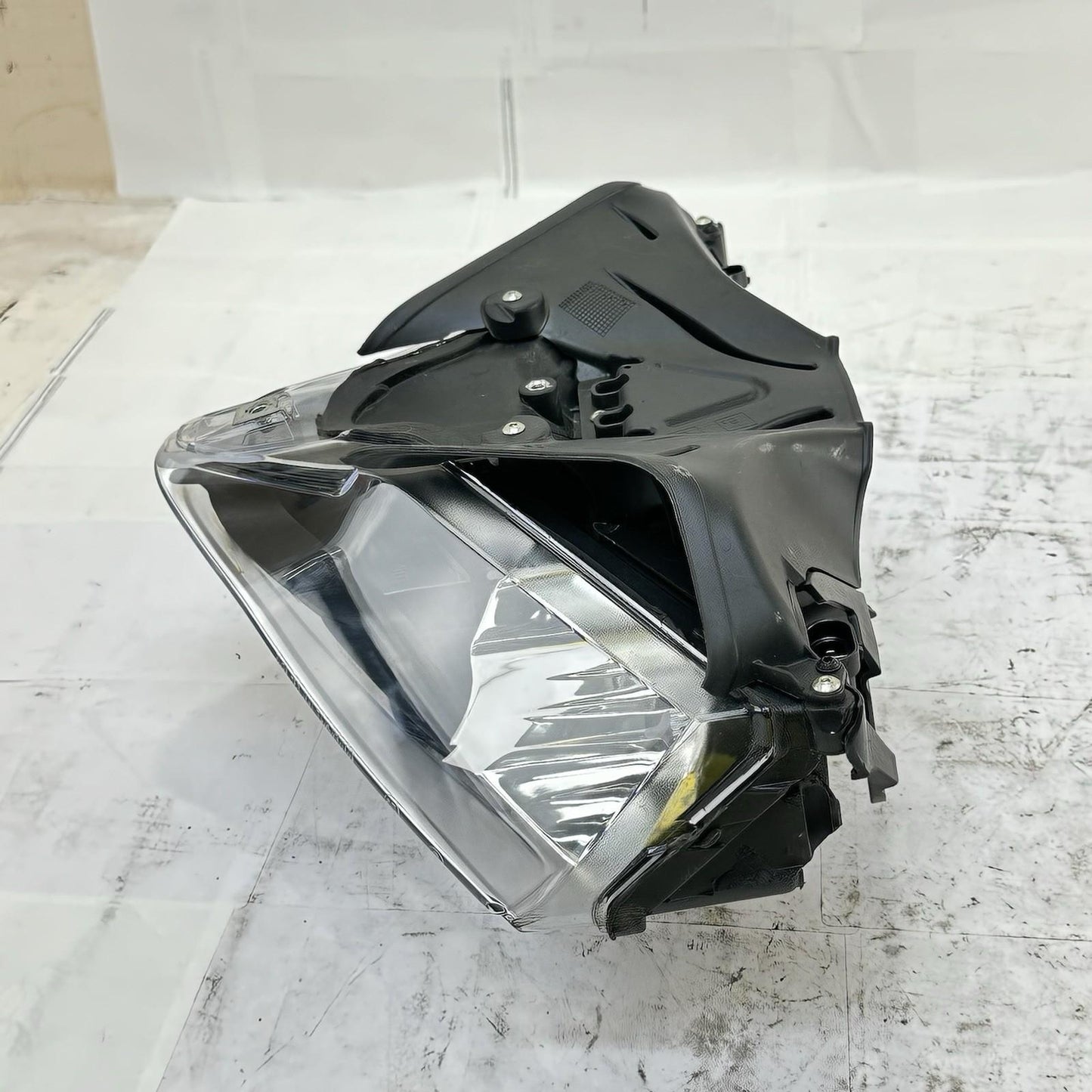 2016 - 2019 DUCATI 959 PANIGALE HEADLIGHT FRONT LIGHT LAMP ASSEMBLY HOUSING OEM