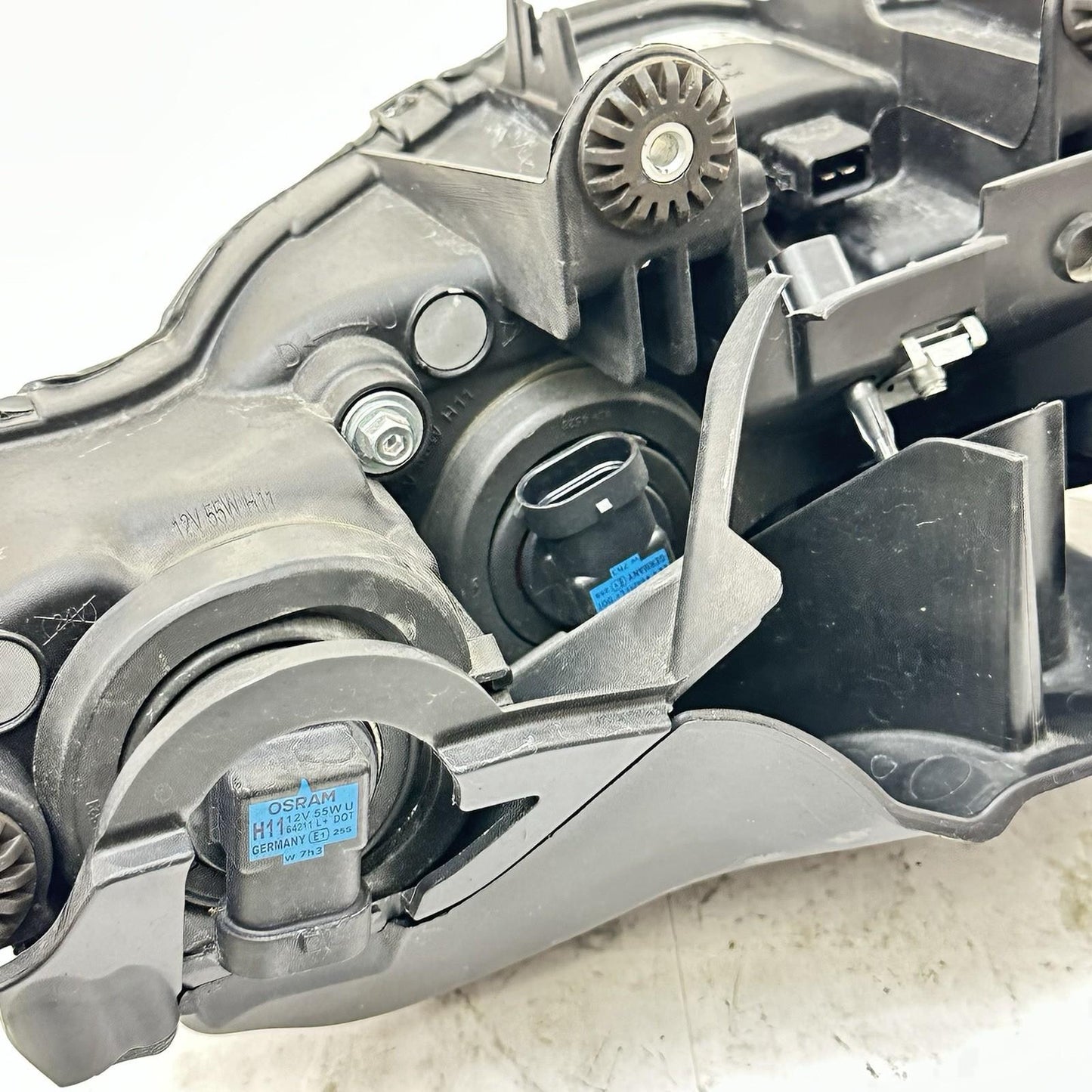 2016 - 2019 DUCATI 959 PANIGALE HEADLIGHT FRONT LIGHT LAMP ASSEMBLY HOUSING OEM