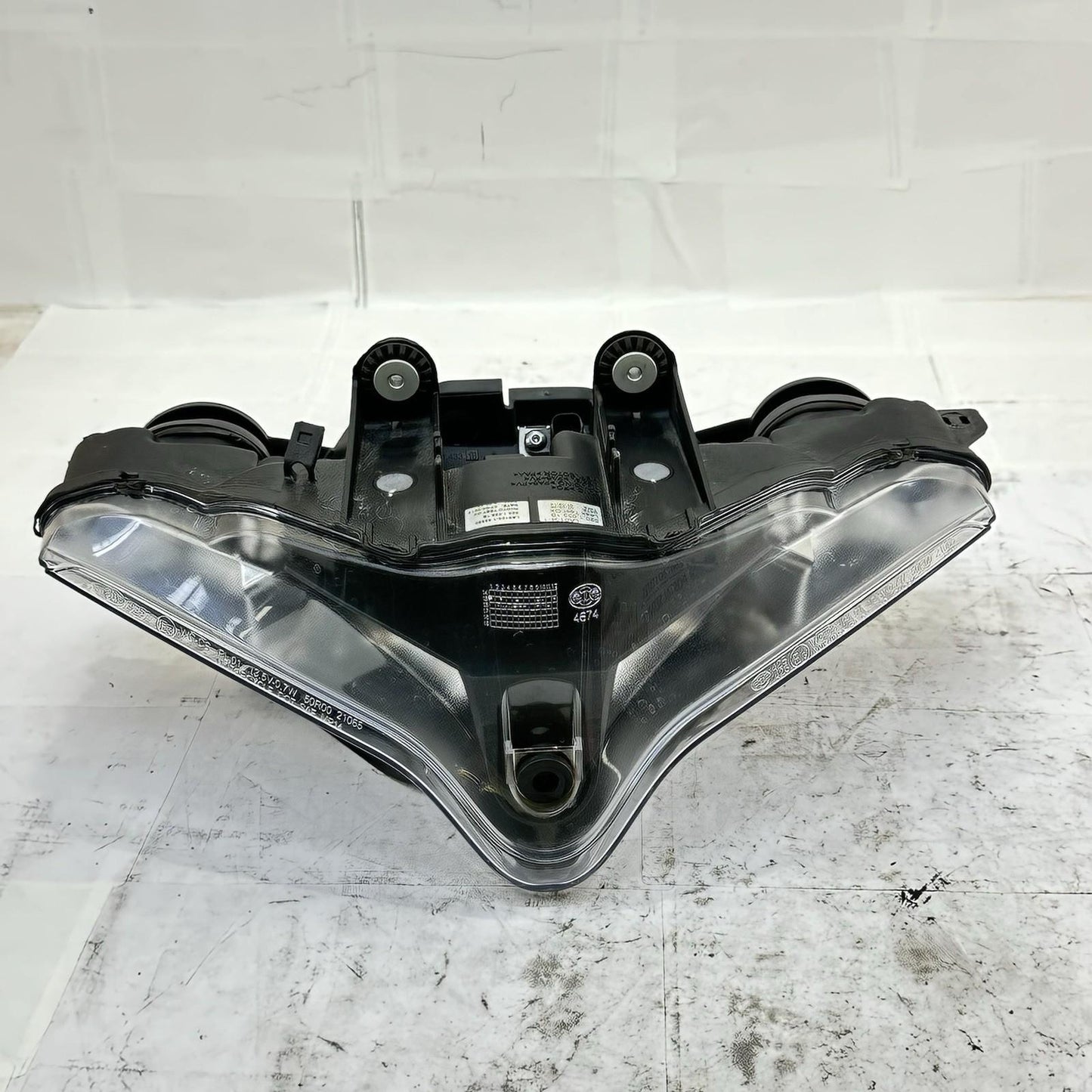 2016 - 2019 DUCATI 959 PANIGALE HEADLIGHT FRONT LIGHT LAMP ASSEMBLY HOUSING OEM
