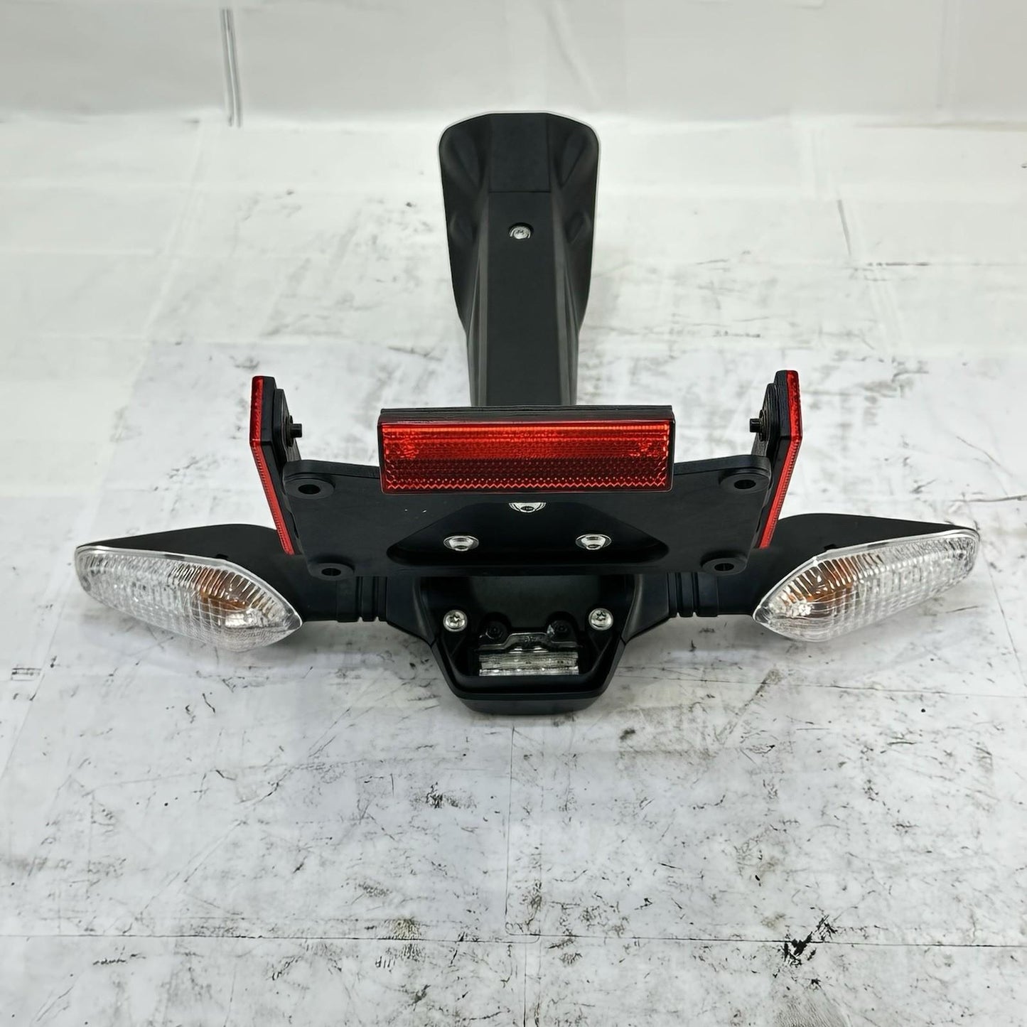 2016 - 2019 DUCATI 959 PANIGALE REAR TURN SIGNALS PLATE HOLDER TAIL ASSEMBLY OEM