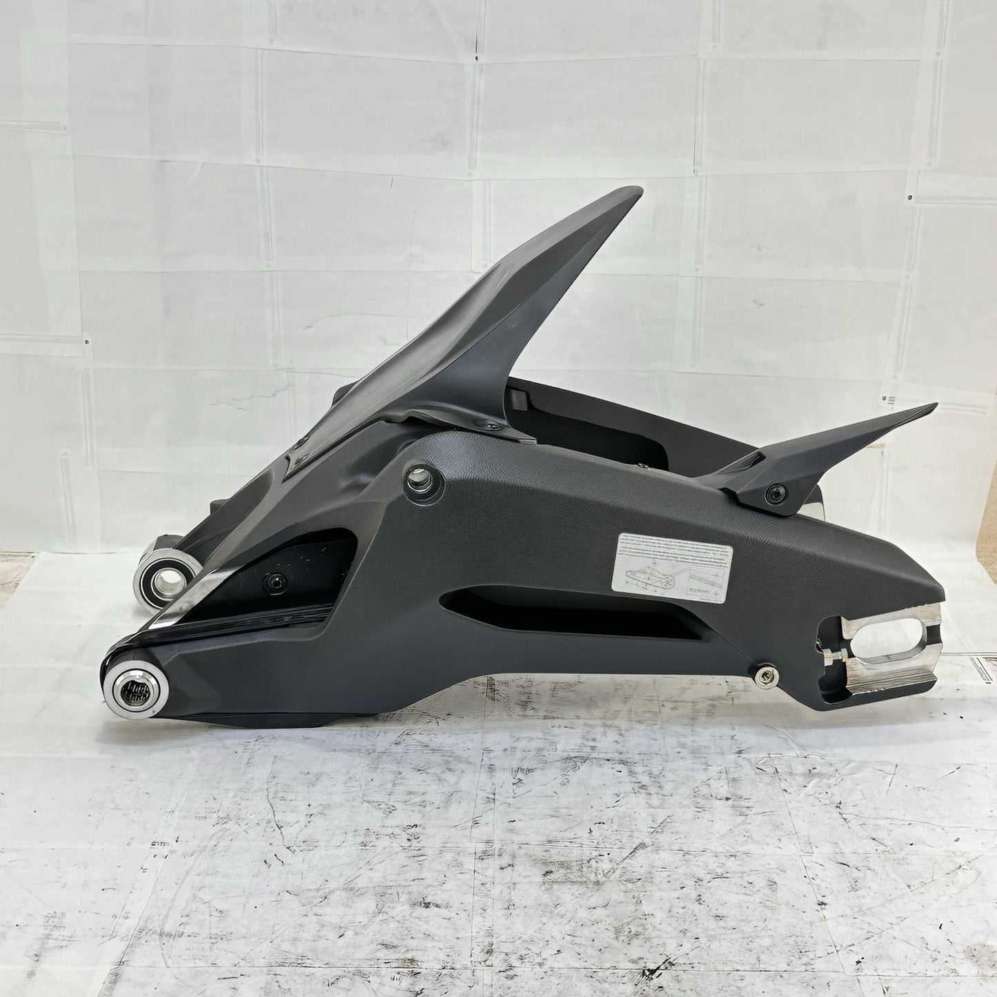 2016 - 2019 DUCATI 959 PANIGALE SWINGARM REAR SHOCK BACK WHEEL FRAME STOCK OEM