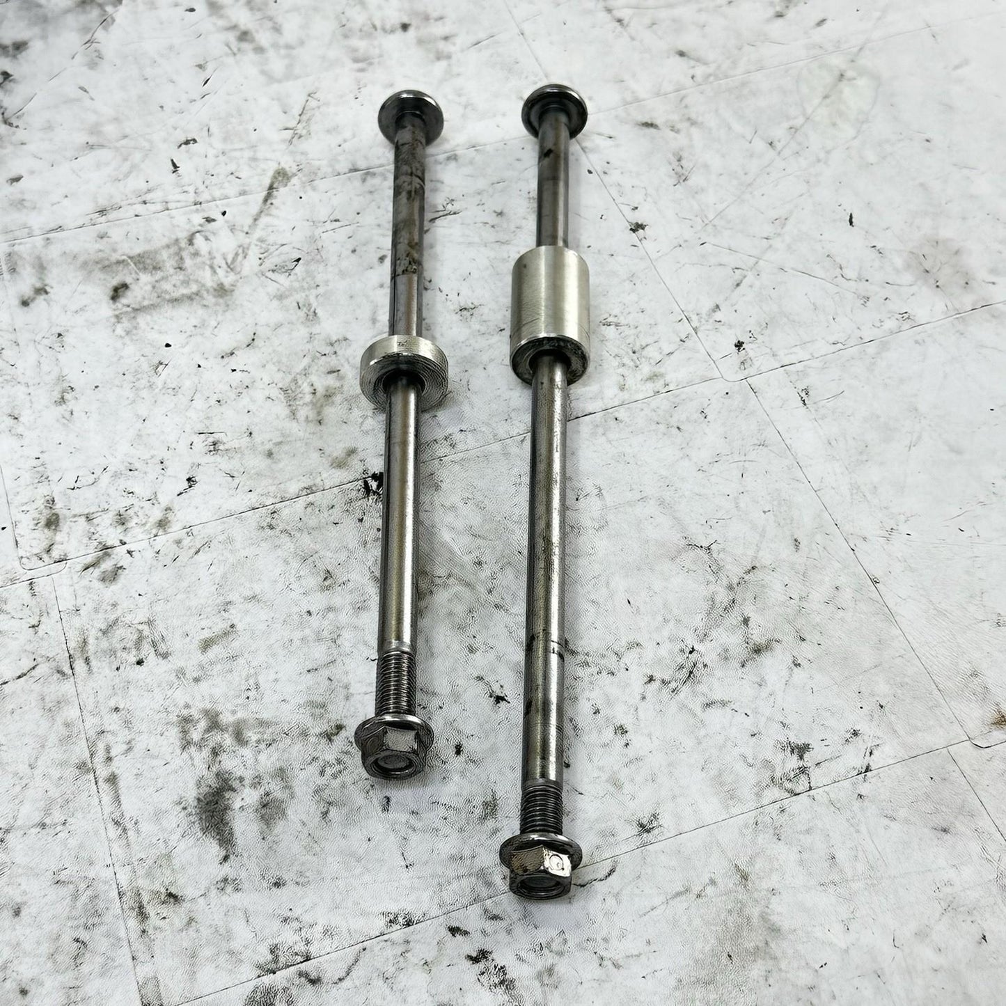 2013 - 2017 TRIUMPH DAYTONA 675 ENGINE BOLTS FRAME MOTOR GRASH GUARDS GB RACING