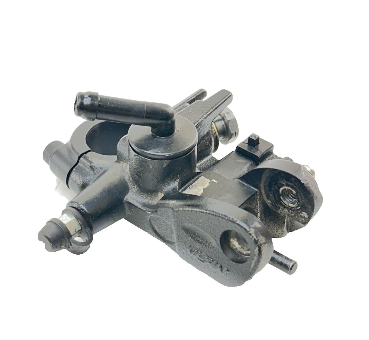 2013 - 2017 TRIUMPH DAYTONA 675 FRONT MASTER CYLINDER BRAKE STOCK OEM