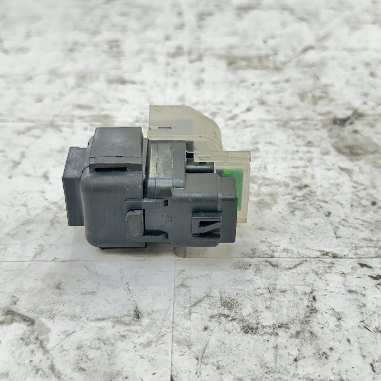 2013 - 2017 TRIUMPH DAYTONA 675 STARTER RELAY SOLENOID FUSE ENGINE MOTOR