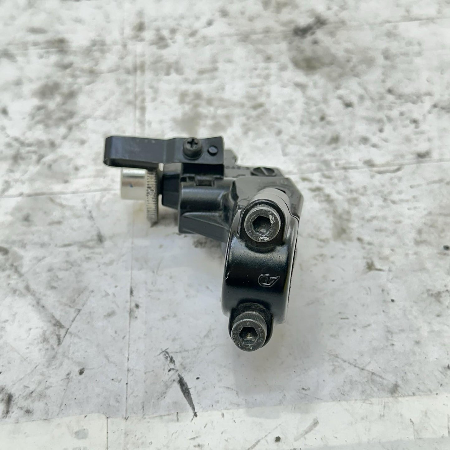 2013 - 2017 TRIUMPH DAYTONA 675 CLUTCH PERCH MOUNT DRIVER LEFT SIDE STOCK OEM