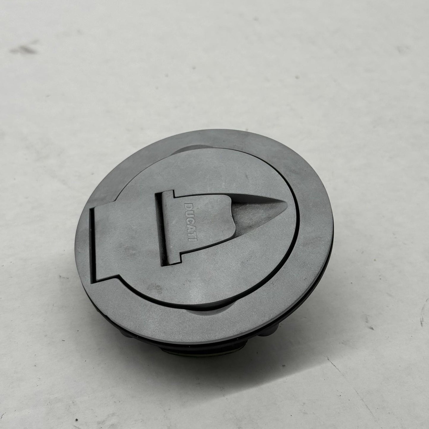 2018 - 2024 DUCATI PANIGALE V4 GAS CAP FUEL FILLER KEY MECHANISM