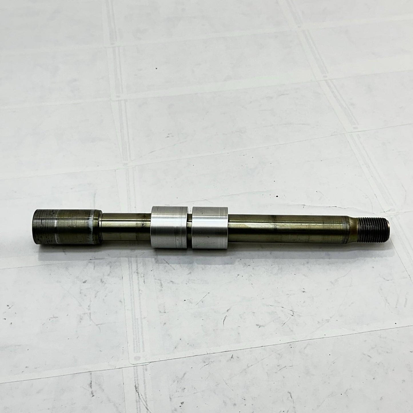 2013 - 2017 TRIUMPH DAYTONA 675 FRONT AXLE WHEEL RIM PIVOT BOLT SPACERS SET OEM