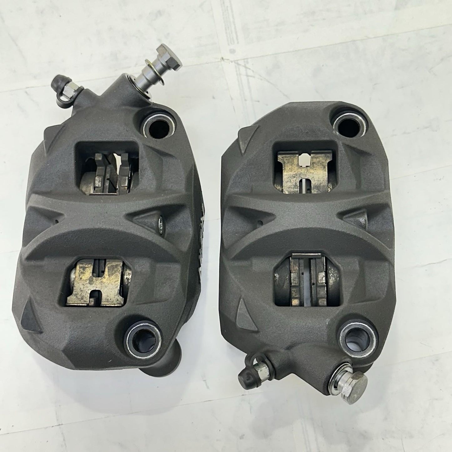 2013 - 2017 TRIUMPH DAYTONA 675 FRONT BRAKE CALIPERS LEFT RIGHT SET PAIR OEM