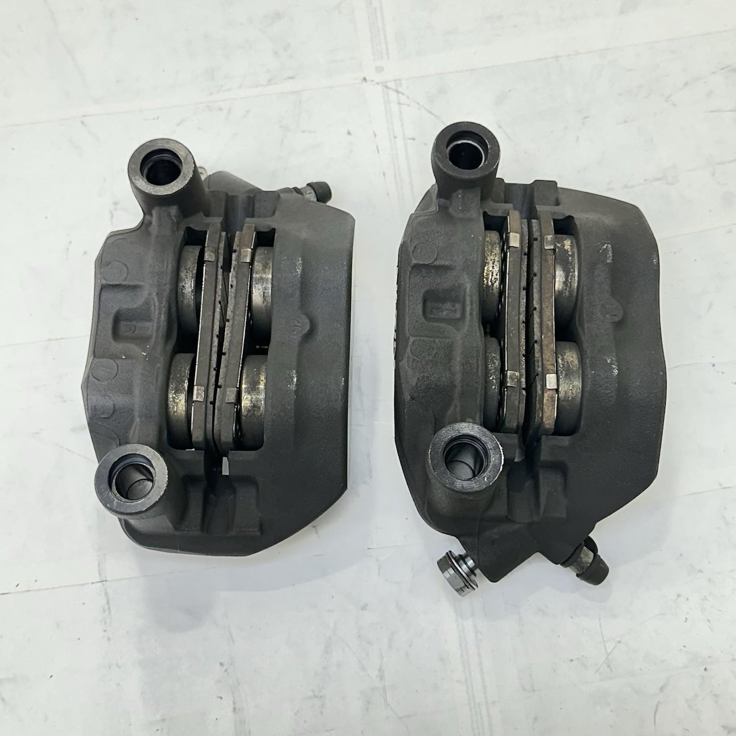2013 - 2017 TRIUMPH DAYTONA 675 FRONT BRAKE CALIPERS LEFT RIGHT SET PAIR OEM