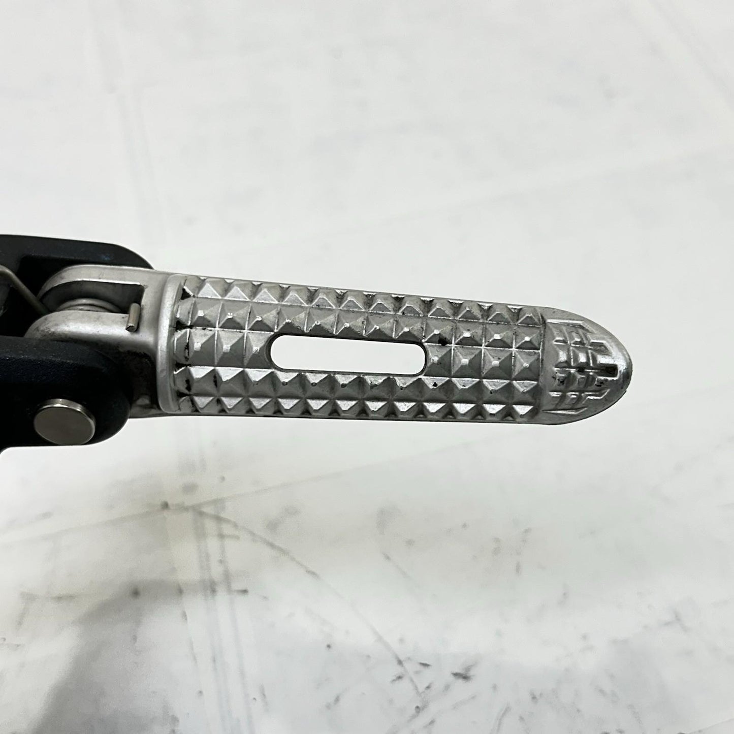2013 - 2017 TRIUMPH DAYTONA 675 LEFT SIDE REAR SET FOOT REST PEG BOLTS
