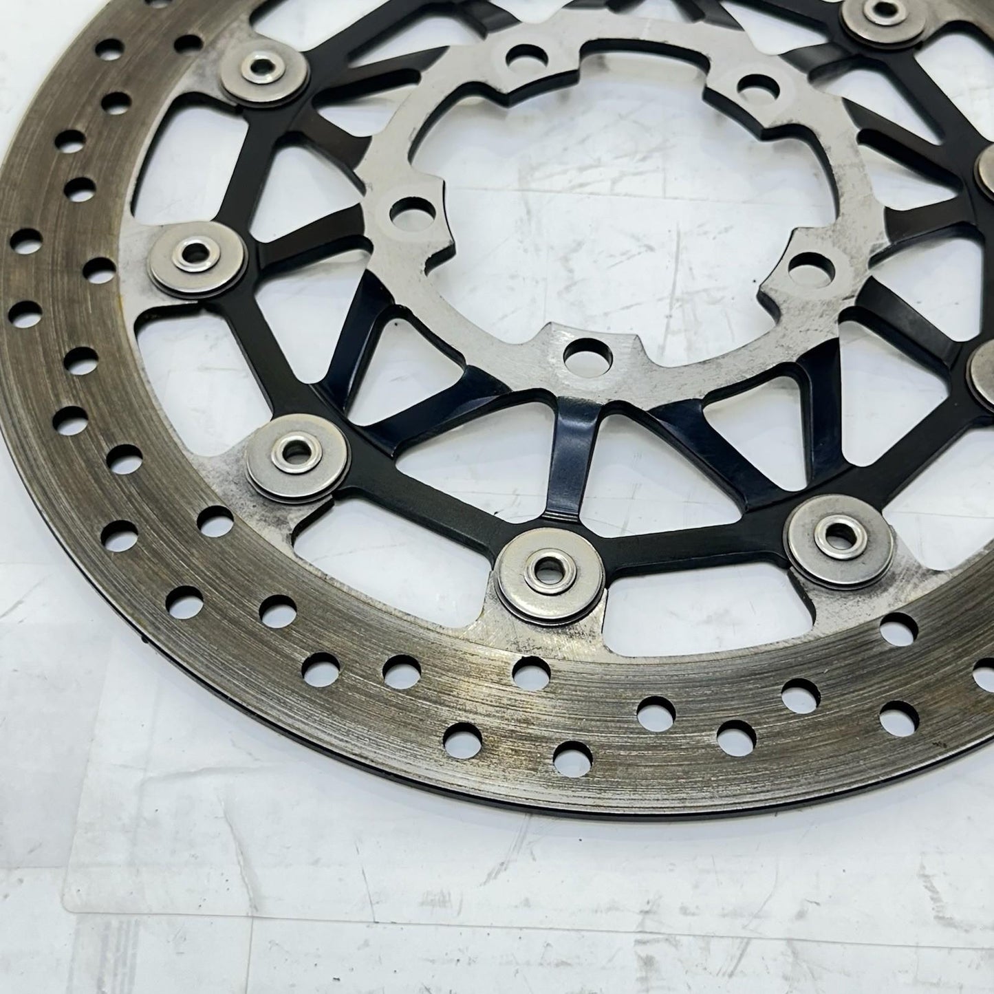 2013 - 2017 TRIUMPH DAYTONA 675 FRONT ROTORS BRAKE DISC LEFT RIGHT SET SUNSTAR