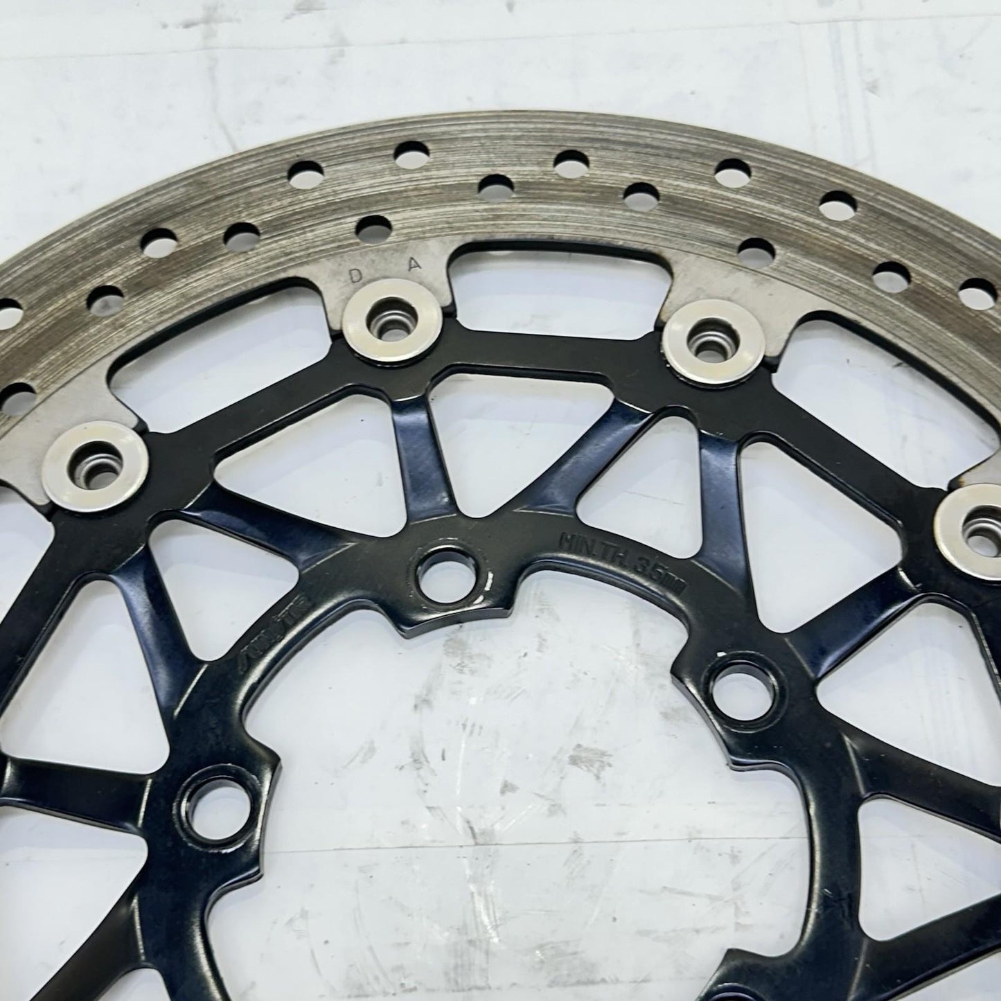 2013 - 2017 TRIUMPH DAYTONA 675 FRONT ROTORS BRAKE DISC LEFT RIGHT SET SUNSTAR