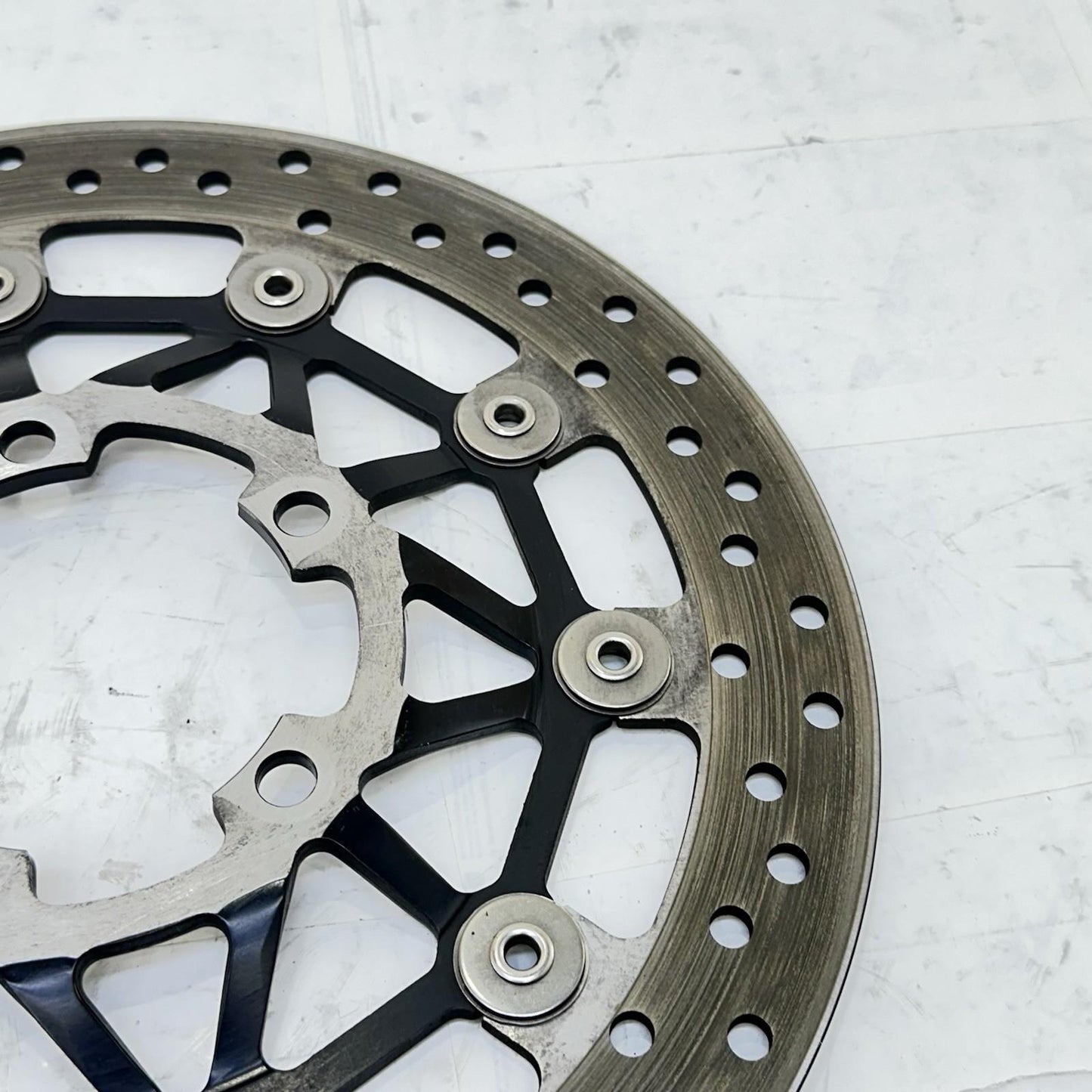 2013 - 2017 TRIUMPH DAYTONA 675 FRONT ROTORS BRAKE DISC LEFT RIGHT SET SUNSTAR