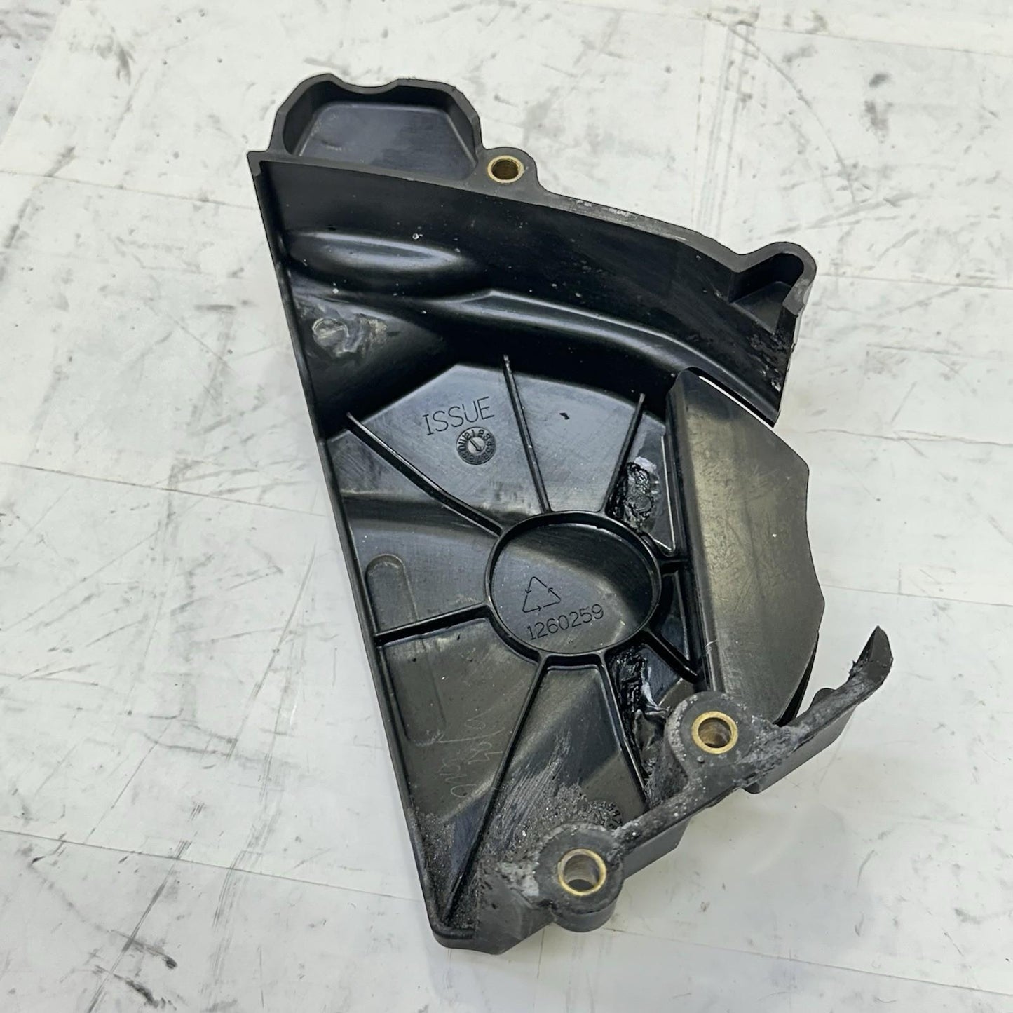 2013 - 2017 TRIUMPH DAYTONA 675 SPROCKET COVER TRIM PANEL PLASTIC BRACKET BOLTS