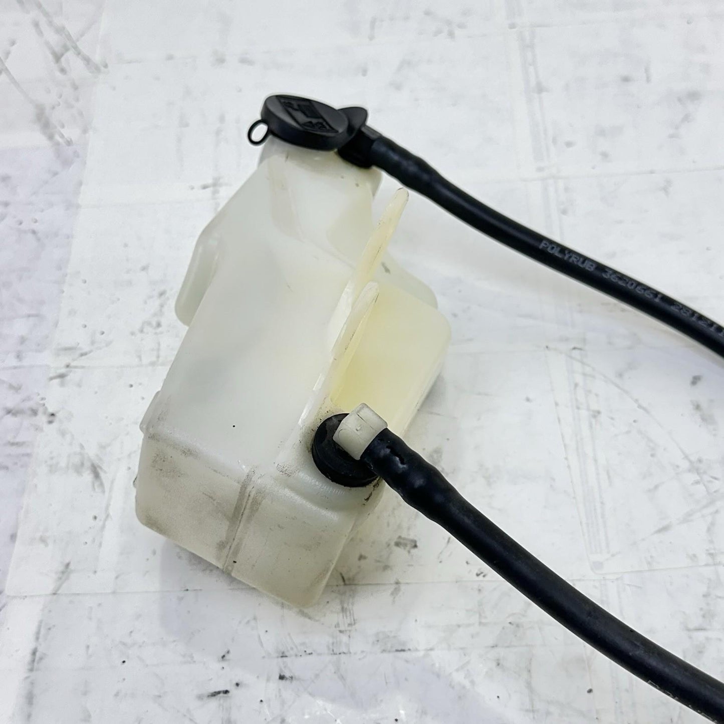 2013 - 2017 TRIUMPH DAYTONA 675 COOLANT TANK OVERFLOW RESERVOIR CANISTER BRACKET