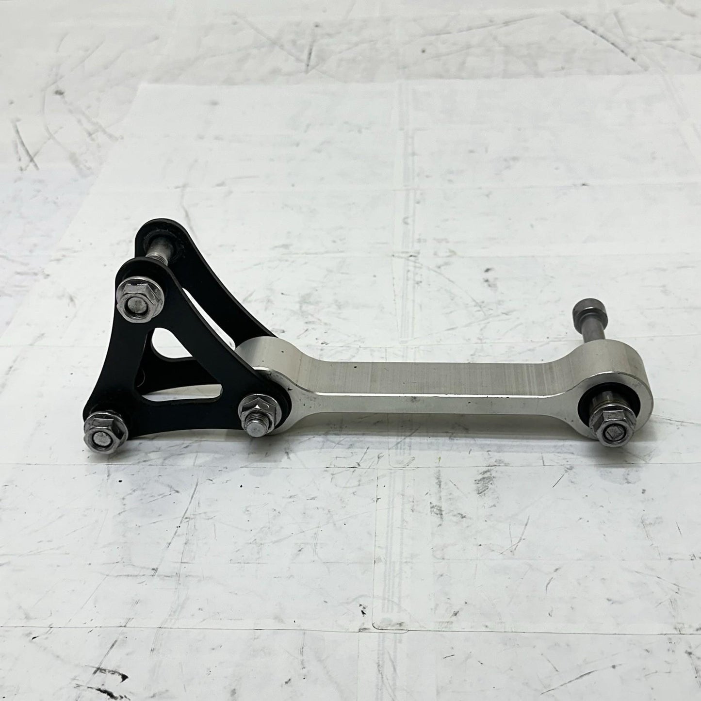 2013 - 2017 TRIUMPH DAYTONA 675 DOG BONE REAR SHOCK LINKAGE BACK BRACKET OEM