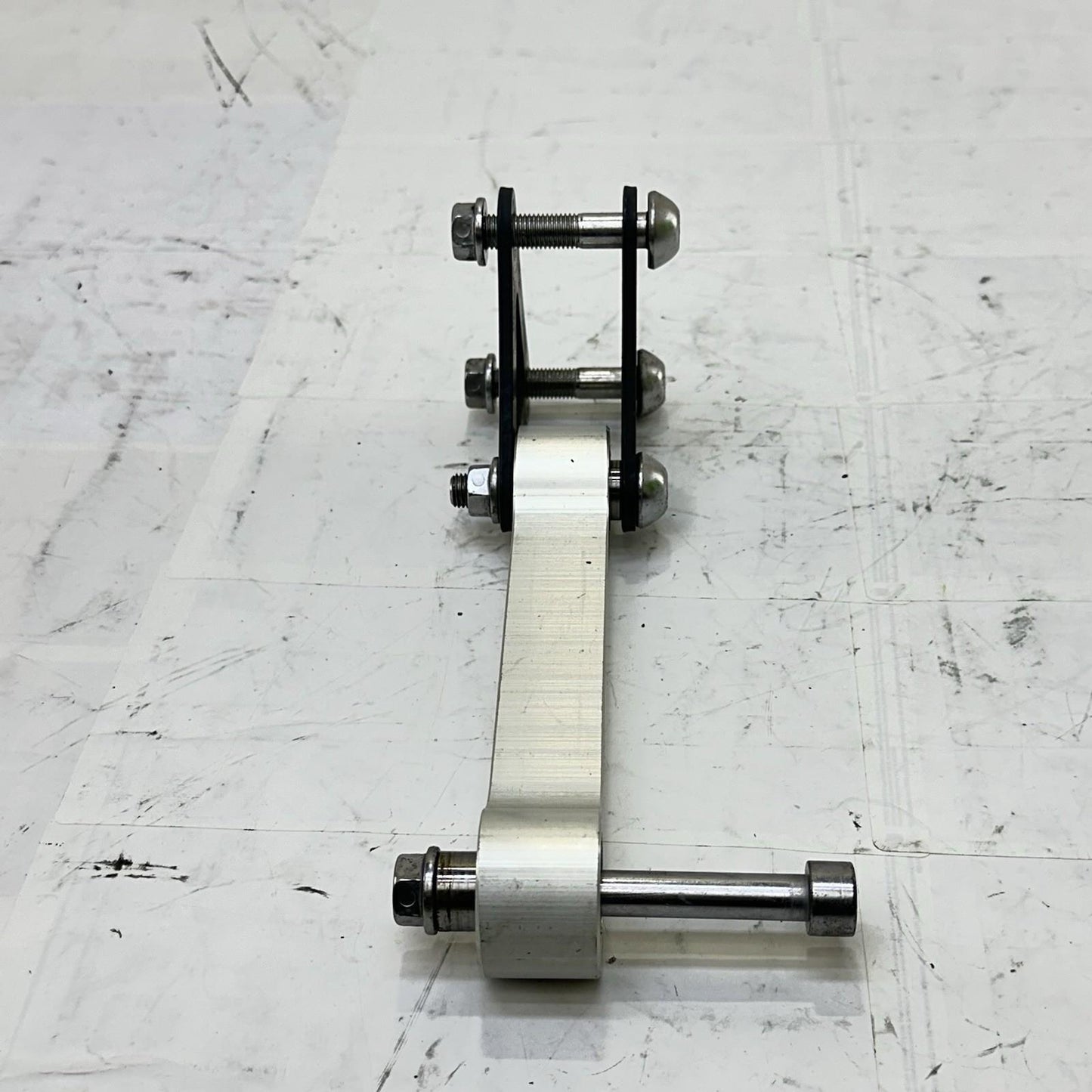 2013 - 2017 TRIUMPH DAYTONA 675 DOG BONE REAR SHOCK LINKAGE BACK BRACKET OEM